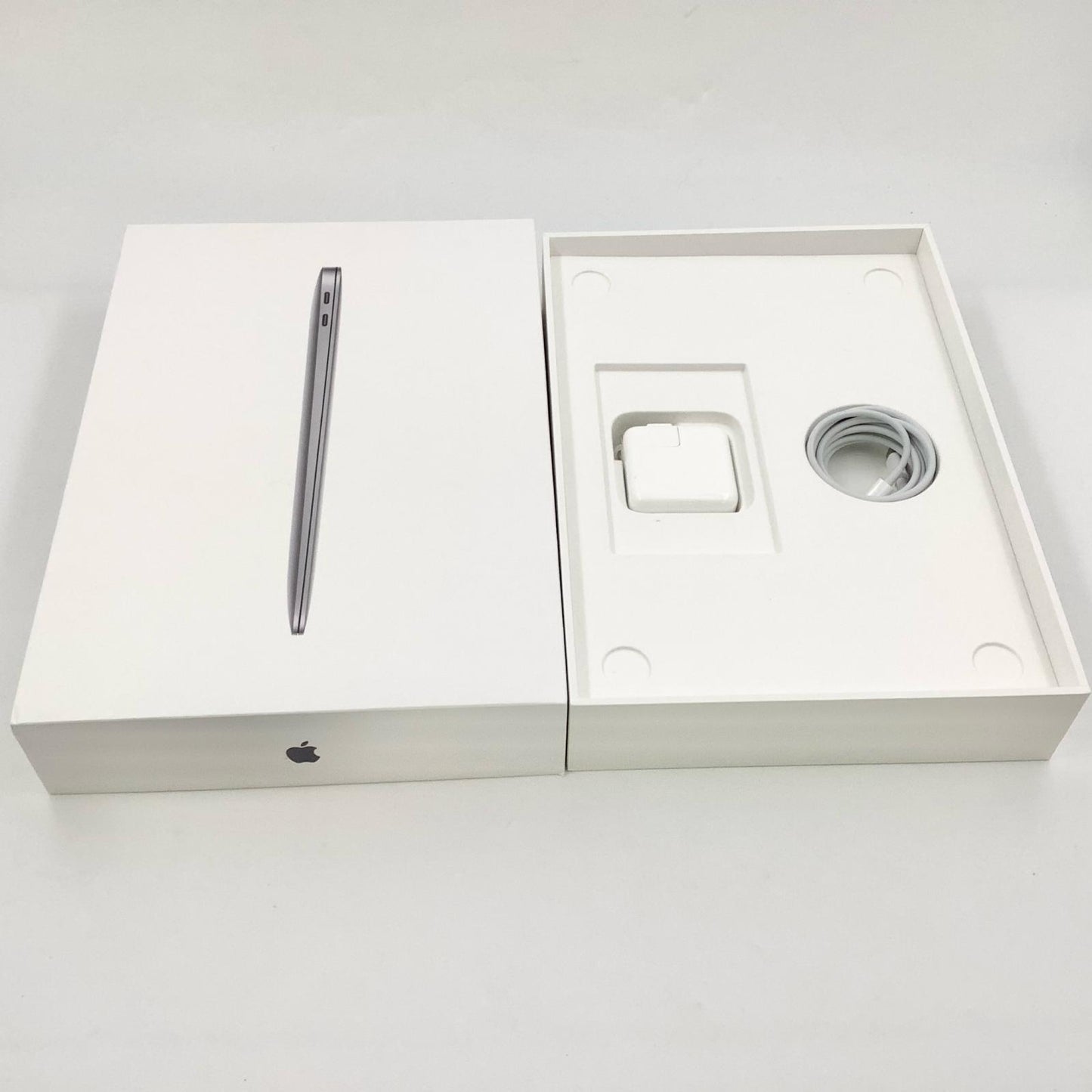 【全額返金保証】【最速発送】Apple MacBook Air 13インチ 2020 Apple M1 8GB SSD 256GB スペースグレイ 99% 動作確認済