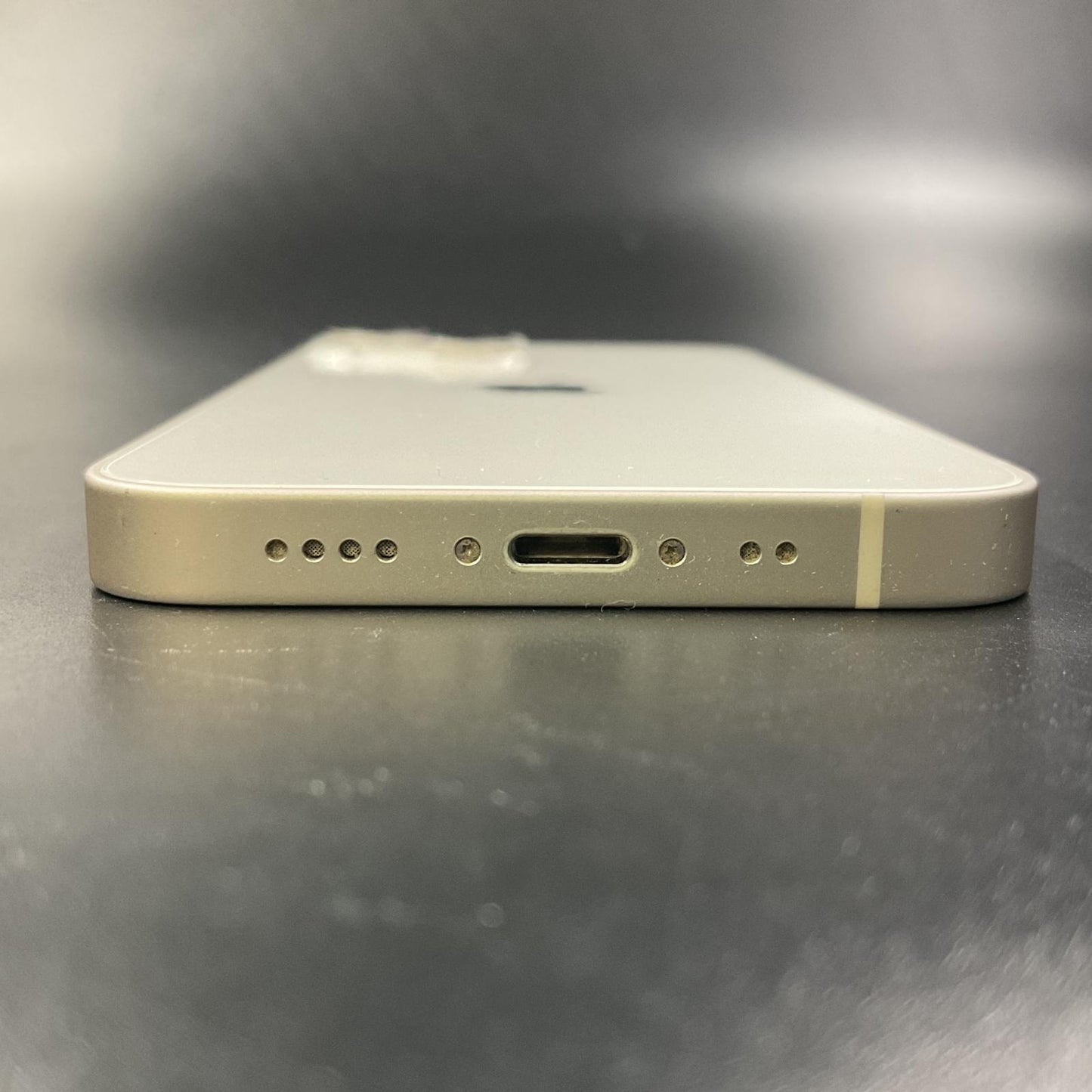 【全額返金保証】【最速発送】Apple iPhone iPhone 13 mini 128GB スターライト au 美品 動作確認済 86%