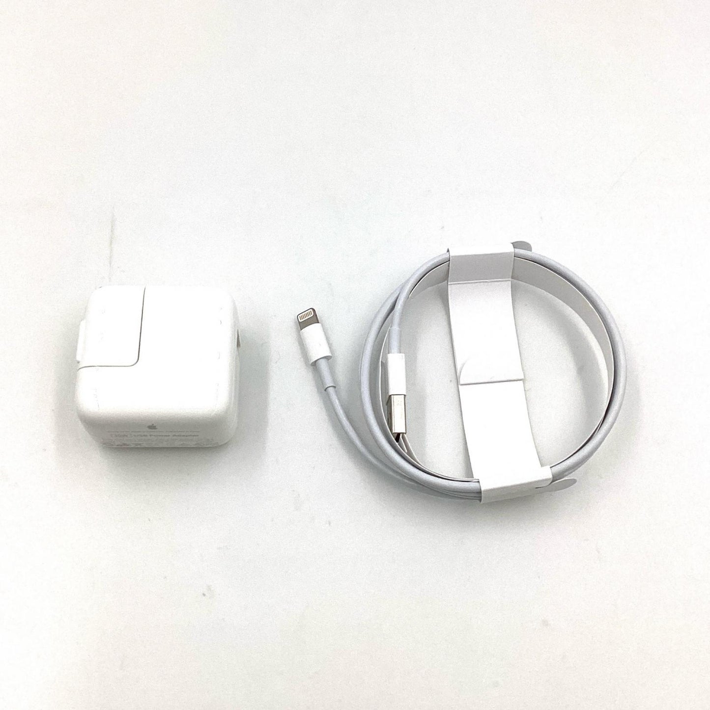 【全額返金保証】【最速発送】Apple iPad iPad 10.2インチ 第7世代 32GB ゴールド WiFi+Cellular docomo 白ロム 美品 動作確認済