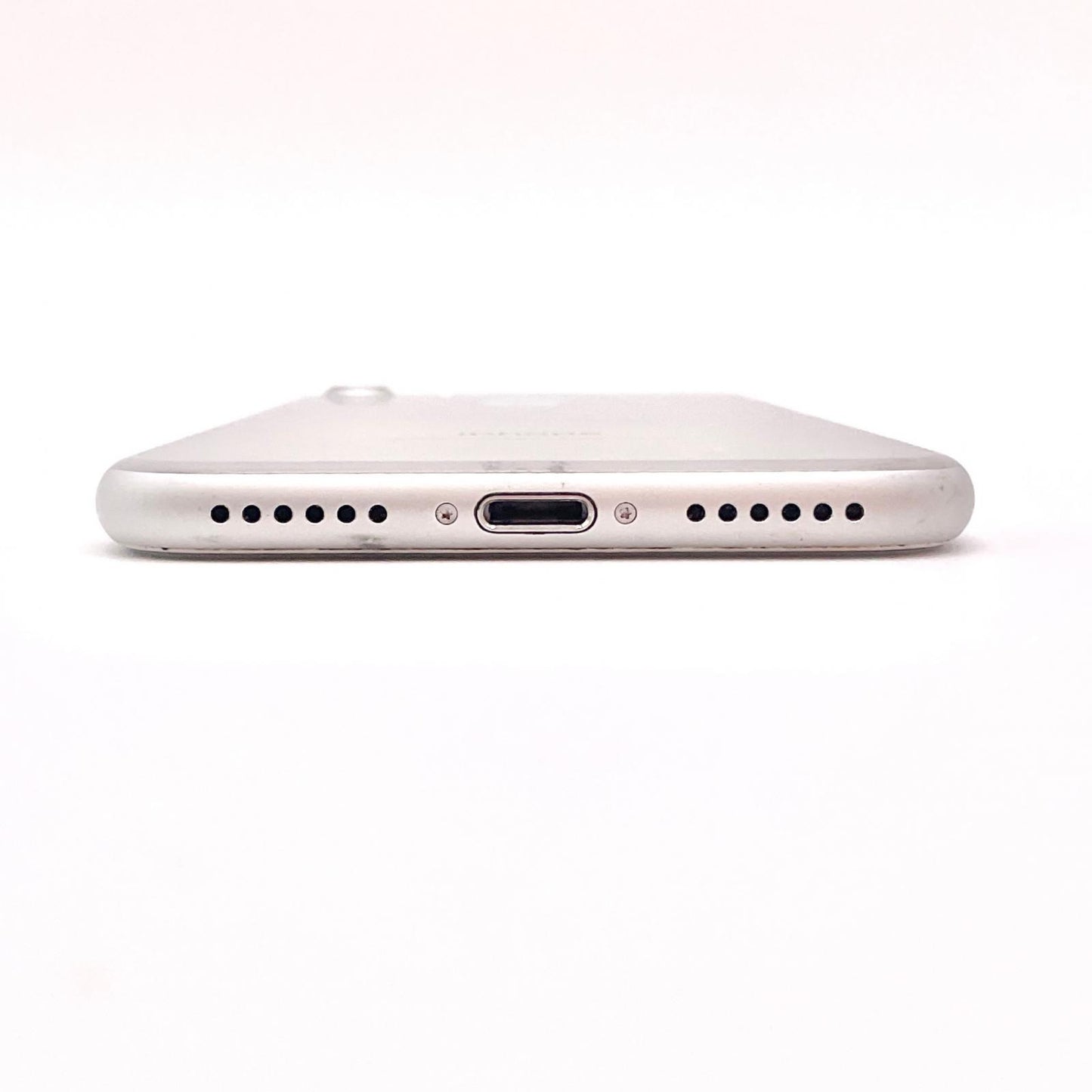 【全額返金保証】【最速発送】Apple iPhone iPhone 7 32GB シルバー Softbank 白ロム 動作確認済 84%