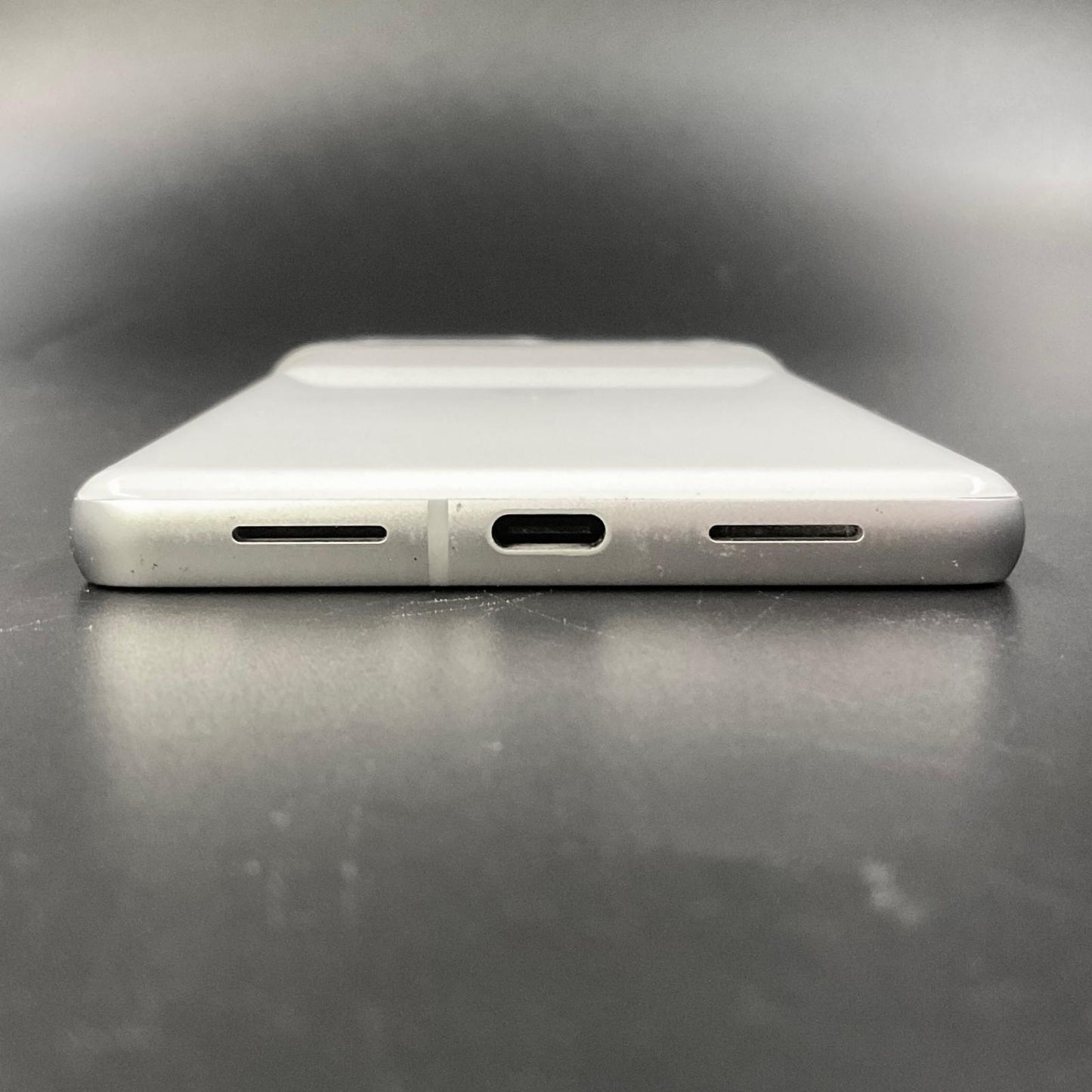 【最速発送】Google Pixel 7 128GB スノー au【難有】
