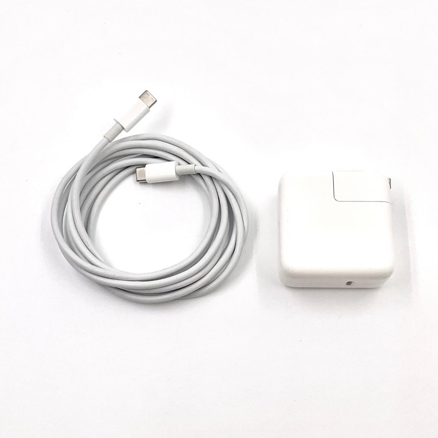 【全額返金保証】【最速発送】Apple MacBook Air 13.3インチ 2020 Apple M1 8GB SSD 256GB シルバー 83% 動作確認済