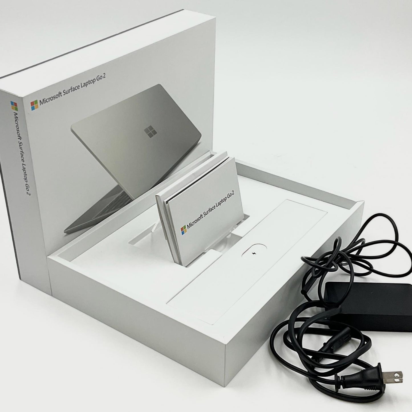 【全額返金保証】【最速発送】Microsoft Surface Laptop Go 2 8QC-00032 2013 11th Gen Intel(R) Core(TM) i5-1135G7 @ 2.40GHz 2.40GHz 8GB SSD 128GB 89% 動作確認済