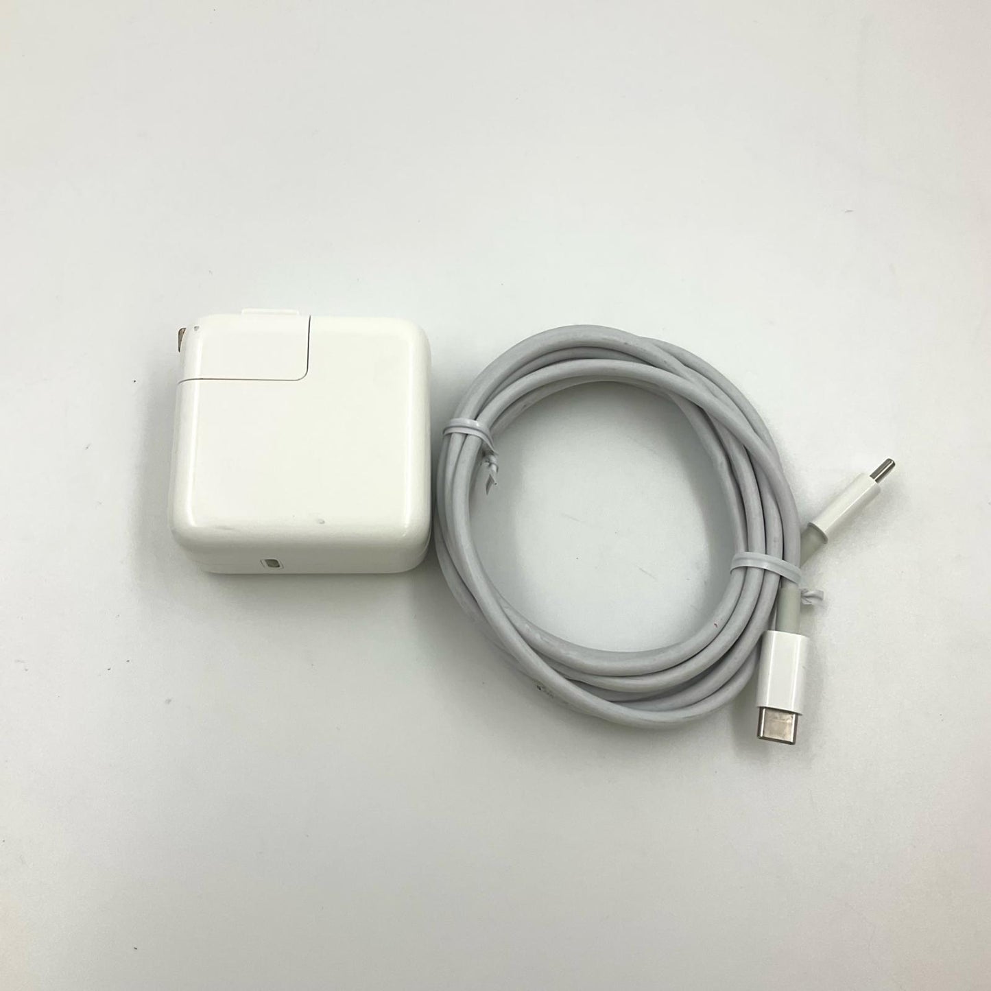 【全額返金保証】【最速発送】Apple MacBook Air 13.3インチ 2020 Apple M1 8GB SSD 256GB スペースグレイ 94% 動作確認済