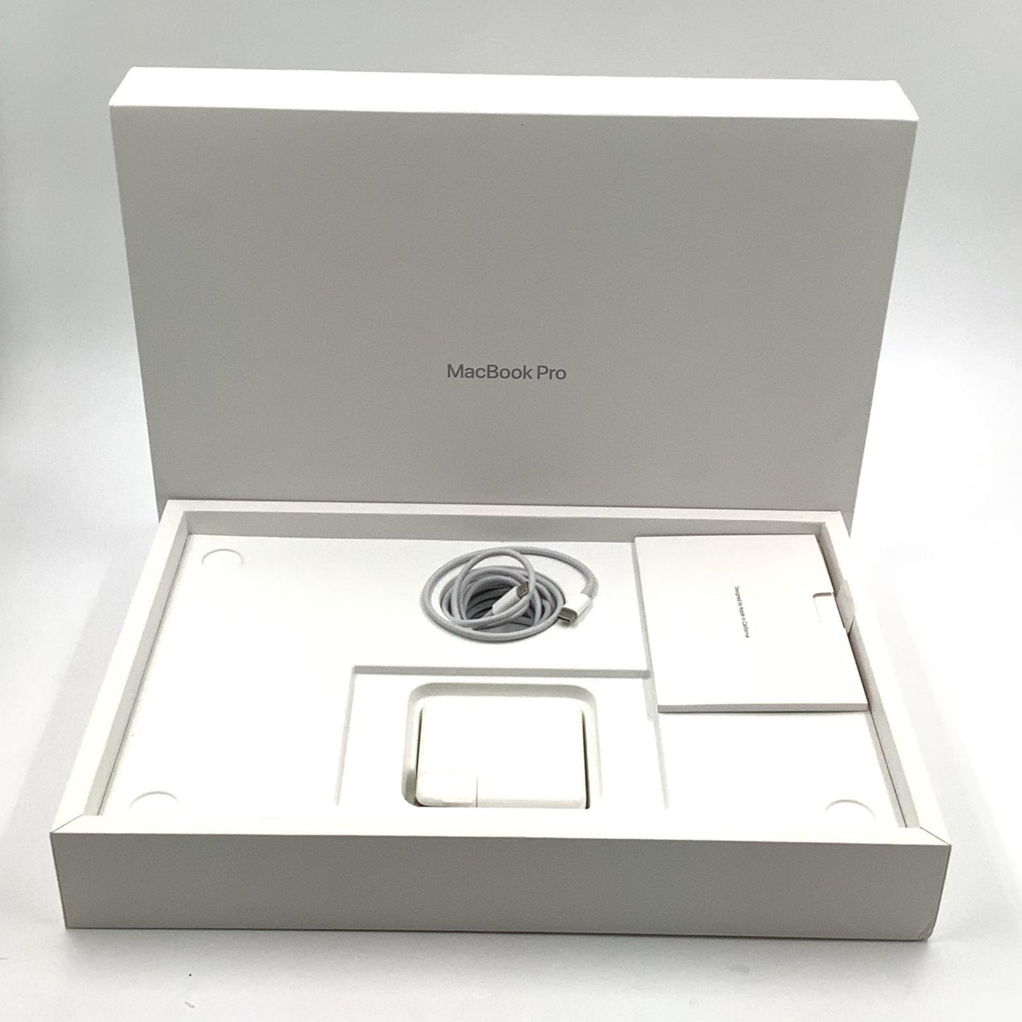 【全額返金保証】【最速発送】Apple MacBook Pro 16インチ 2019 2.6GHz 6コア Intel Core i7 16GB SSD 512GB スペースグレイ 73% 動作確認済