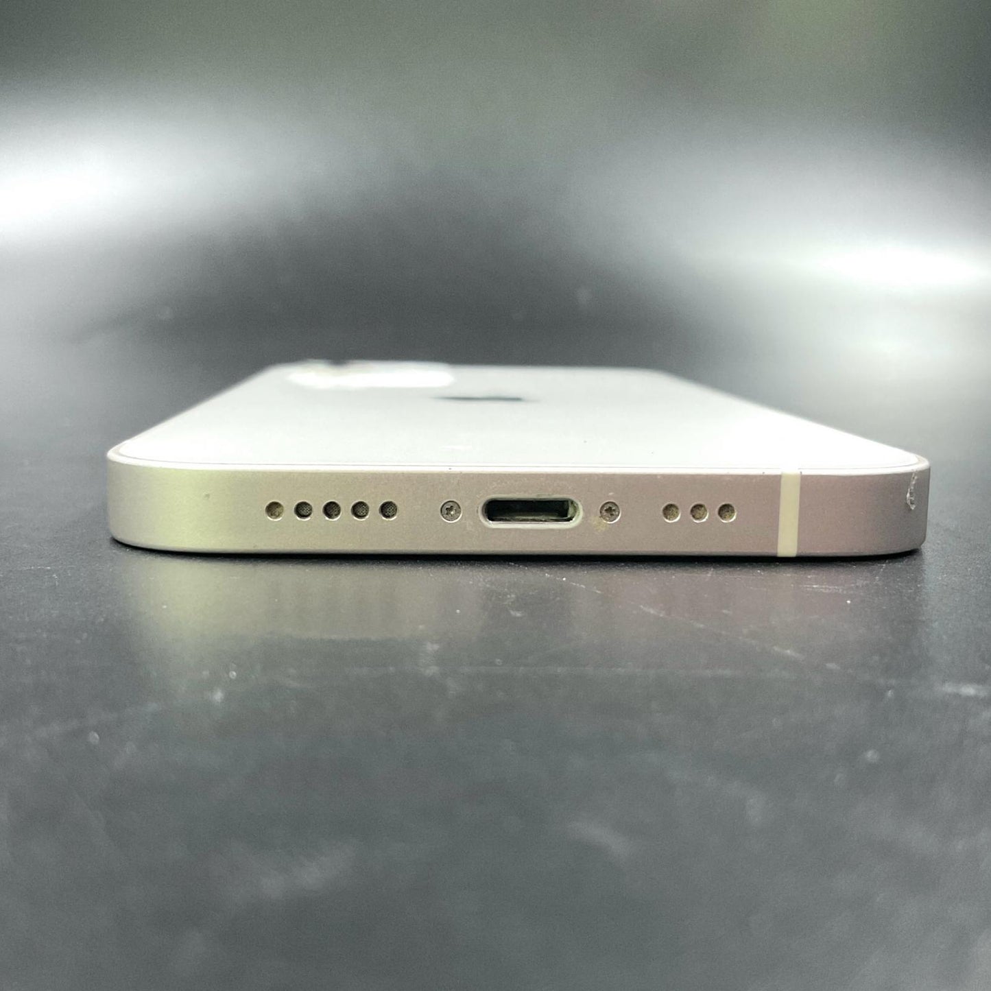 【全額返金保証】【最速発送】Apple iPhone iPhone 12 64GB ホワイト docomo 白ロム 動作確認済 100%
