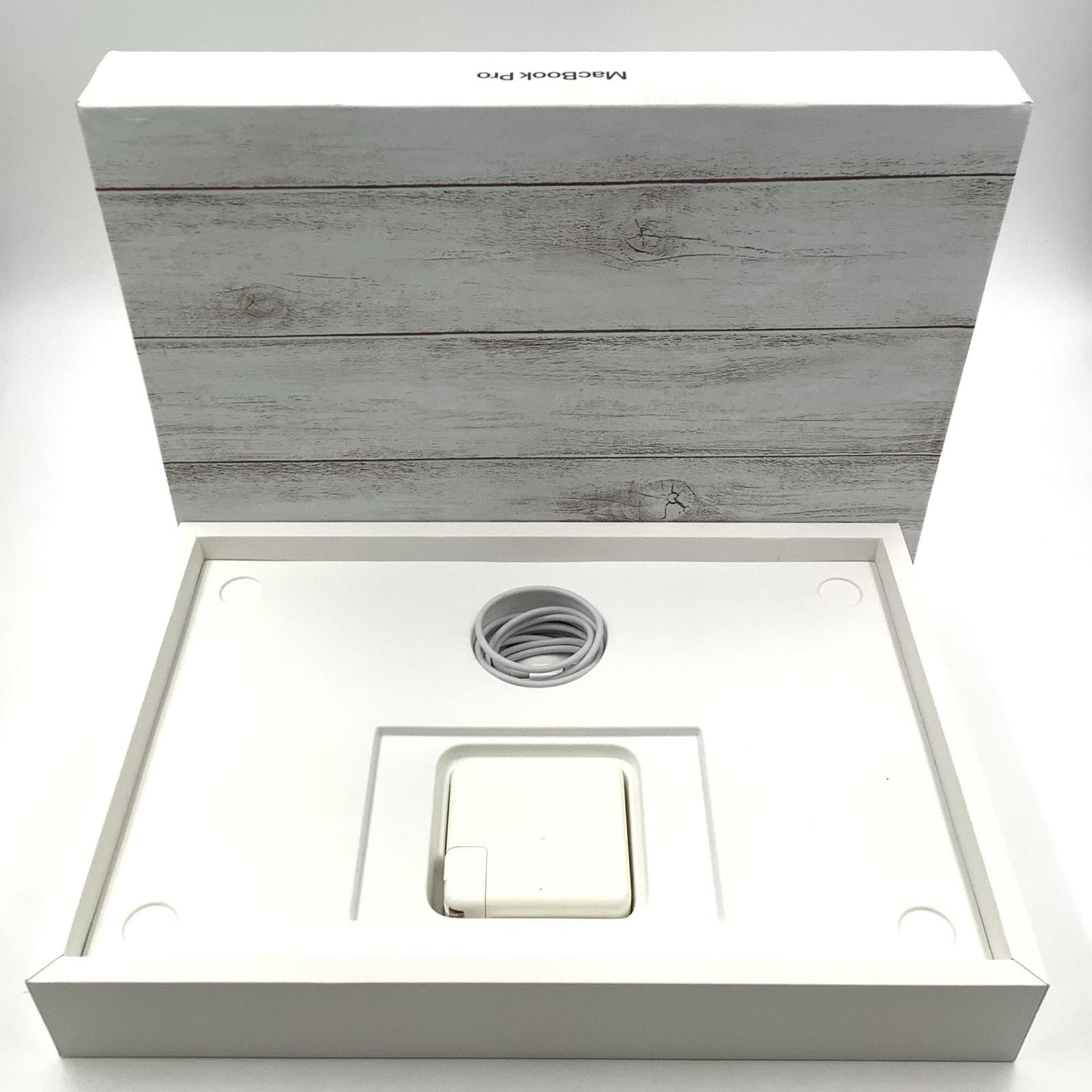 【全額返金保証】【最速発送】Apple MacBook Pro 16インチ 2019 2.3GHz 8コア Intel Core i9 32GB SSD 1TB スペースグレイ 83.9% 動作確認済