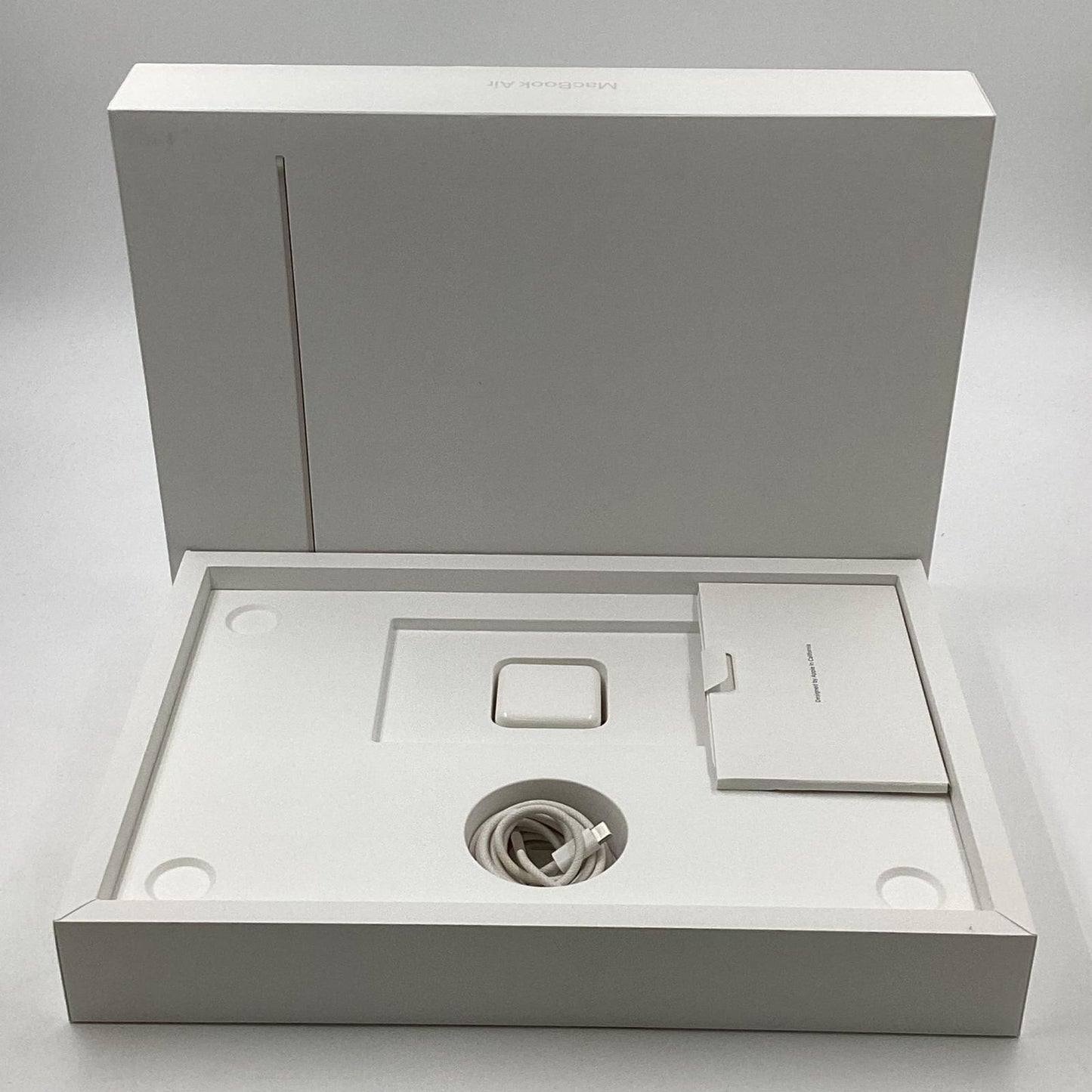 【全額返金保証】【最速発送】Apple MacBook Air 15.3インチ 2023 Apple M2 16GB SSD 512GB スターライト 98% 美品 動作確認済