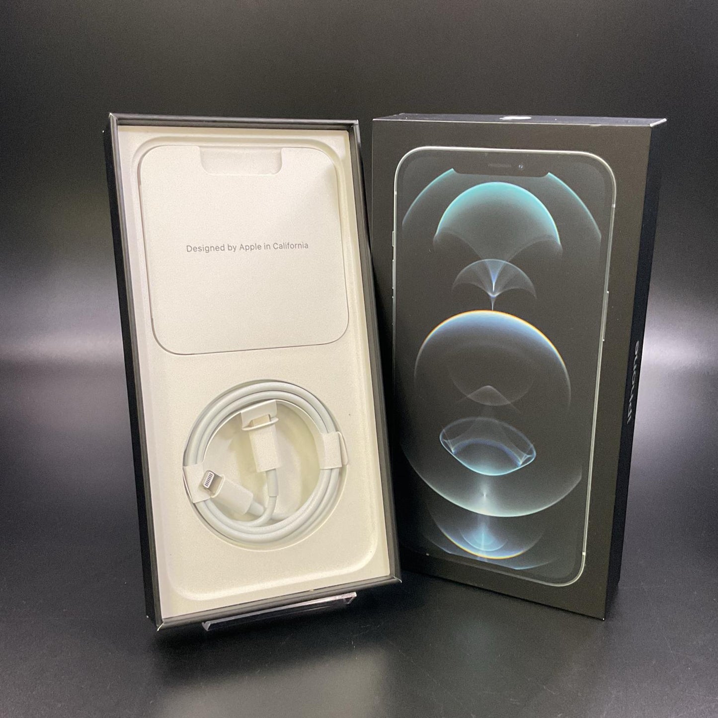 【全額返金保証】【最速発送】Apple iPhone iPhone Pro Max 12 Pro Max 256GB シルバー docomo 白ロム 動作確認済 90%
