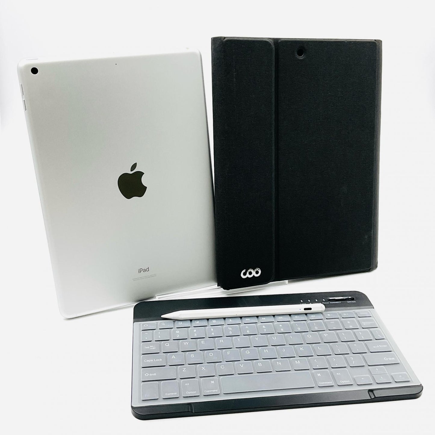 【全額返金保証】【最速発送】Apple iPad iPad 第8世代 32GB シルバー Wi-Fi 動作確認済