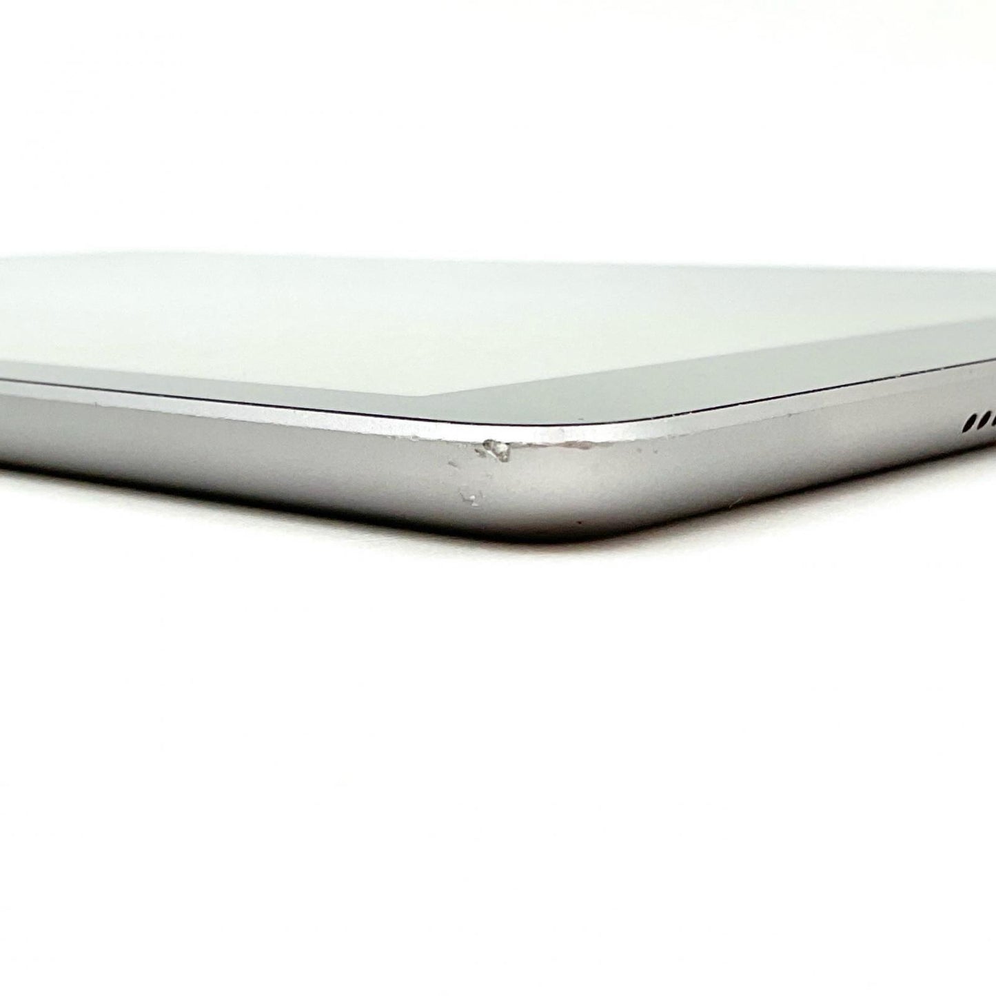 【最速発送】Apple iPad iPad 9.7インチ 第6世代 32GB スペースグレイ Wi-Fi【難有】