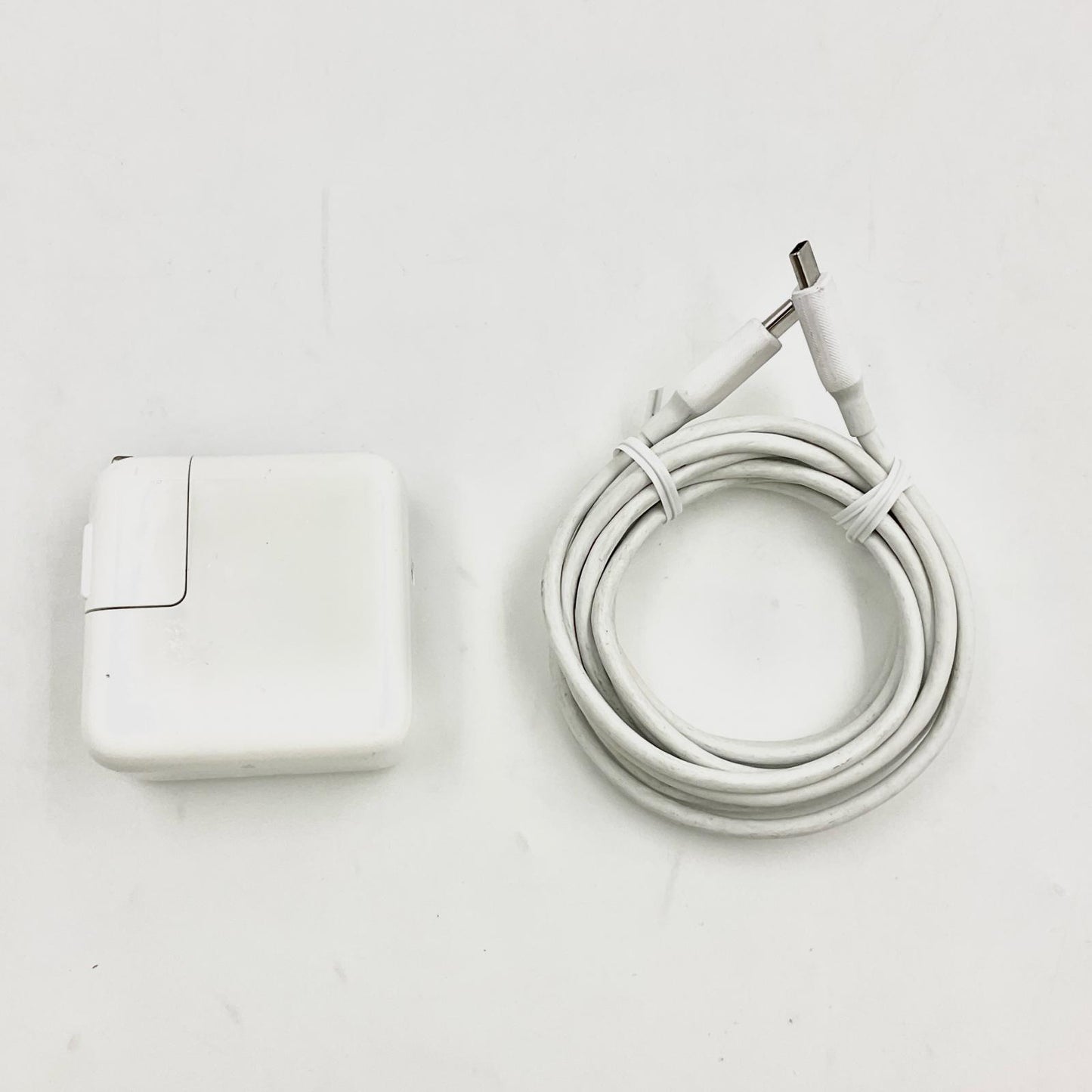 【全額返金保証】【最速発送】Apple MacBook Air 13.3インチ 2020 Apple M1 8GB SSD 256GB シルバー 86% 動作確認済