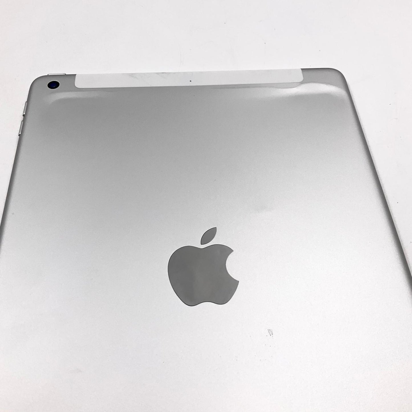 【最速発送】Apple iPad iPad 10.2インチ 第8世代 32GB シルバー WiFi+Cellular【難有】
