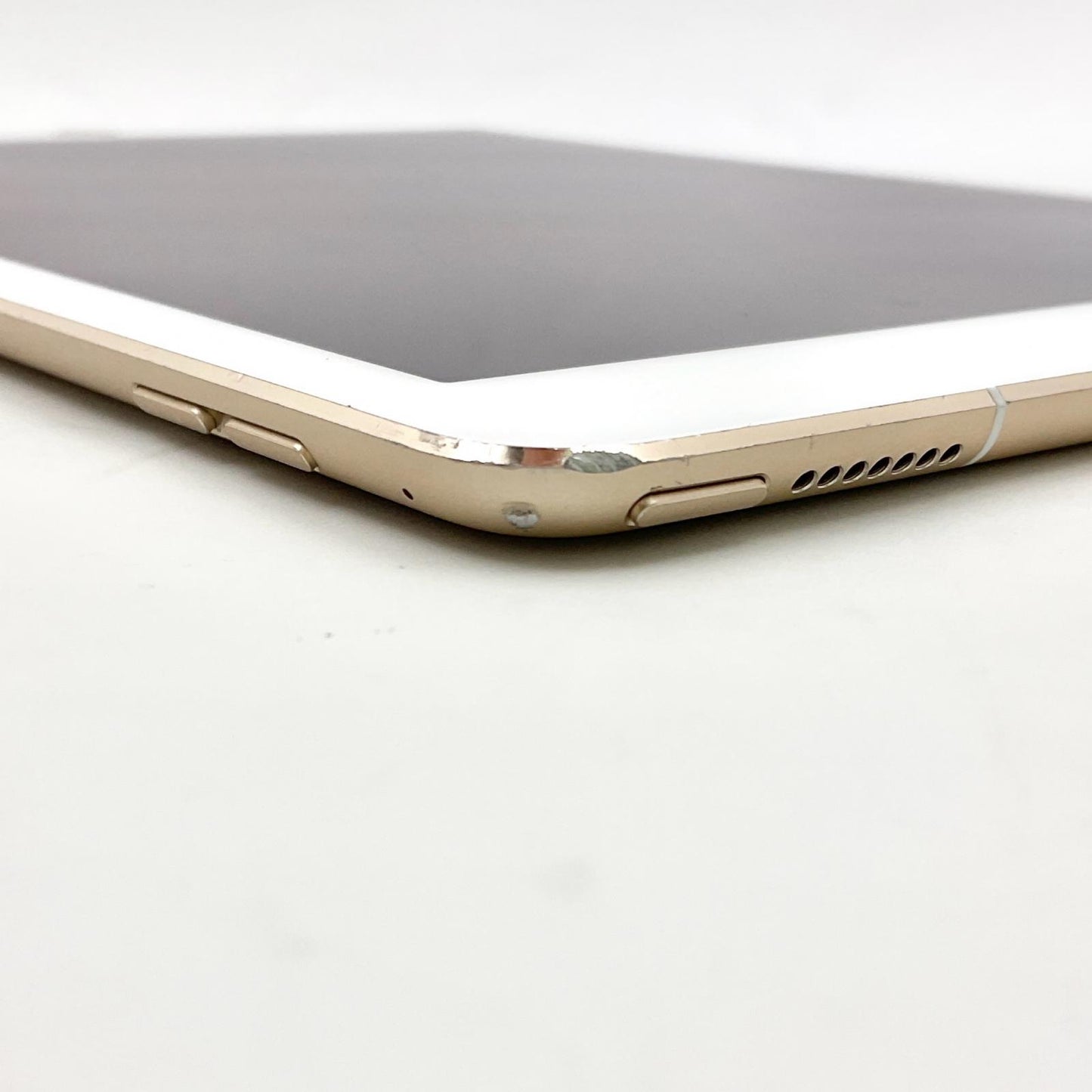 【全額返金保証】【最速発送】Apple iPad Pro 9.7インチ 第1世代 128GB ゴールド WiFi+Cellular Softbank 白ロム 動作確認済