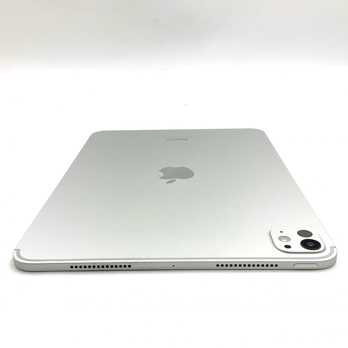 【全額返金保証】【最速発送】Apple iPad Pro 11インチ 第7世代 256GB シルバー Wi-Fi 動作確認済