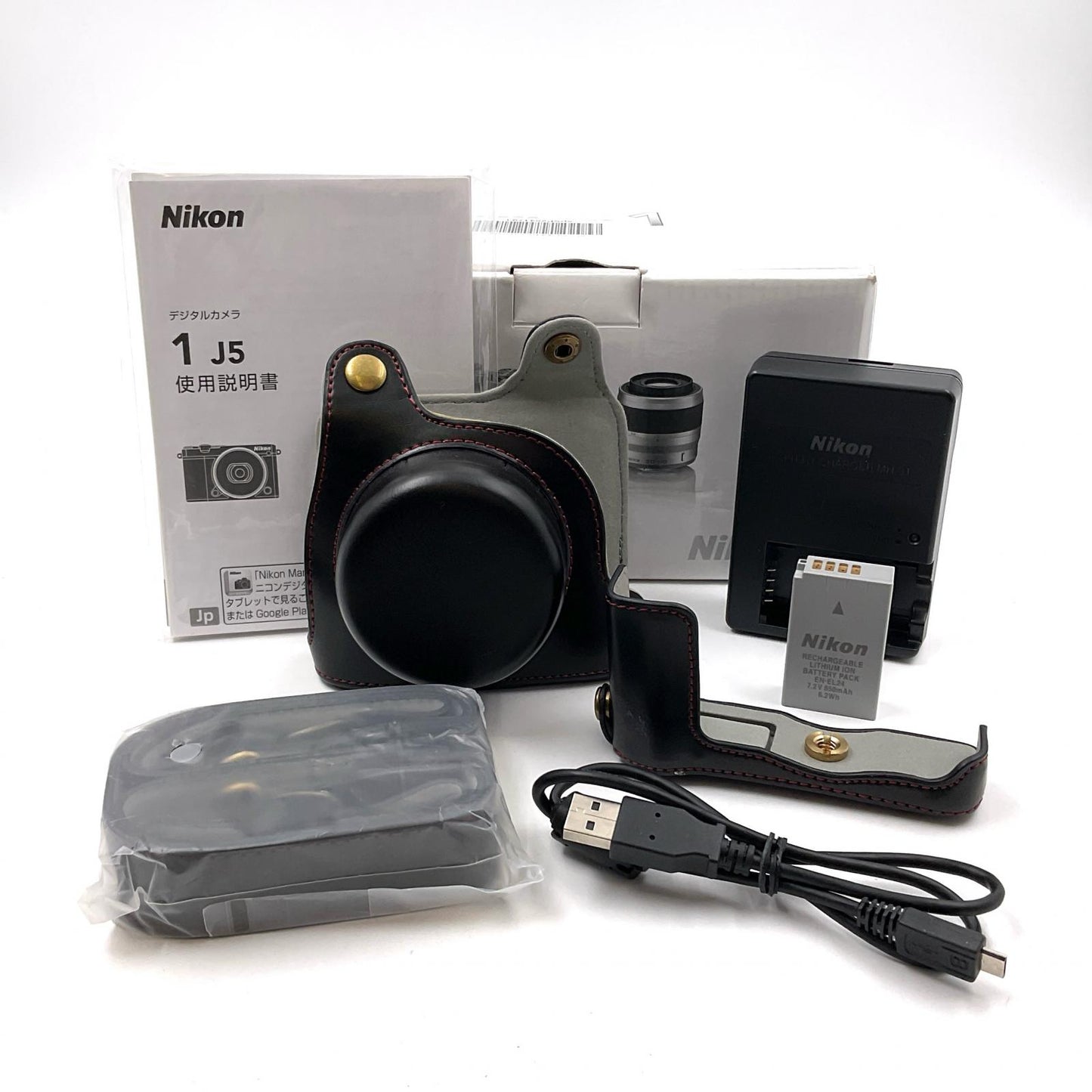 【全額返金保証】【最速発送】Nikon デジタル一眼 1 J5 標準パワーズームレンズキット シルバー 動作確認済