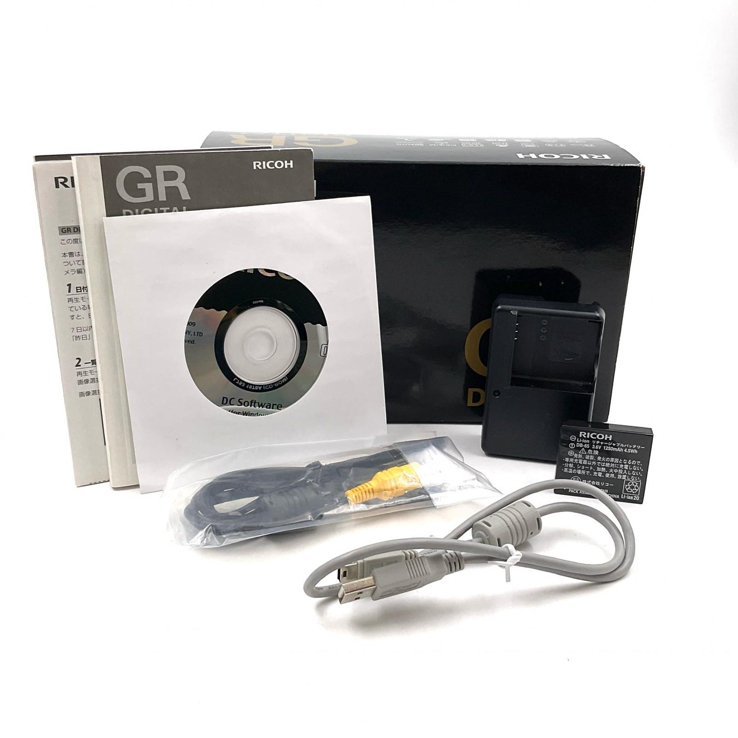 【全額返金保証】【最速発送】RICOH コンパクトデジタルカメラ GR DIGITAL III 超美品 動作確認済