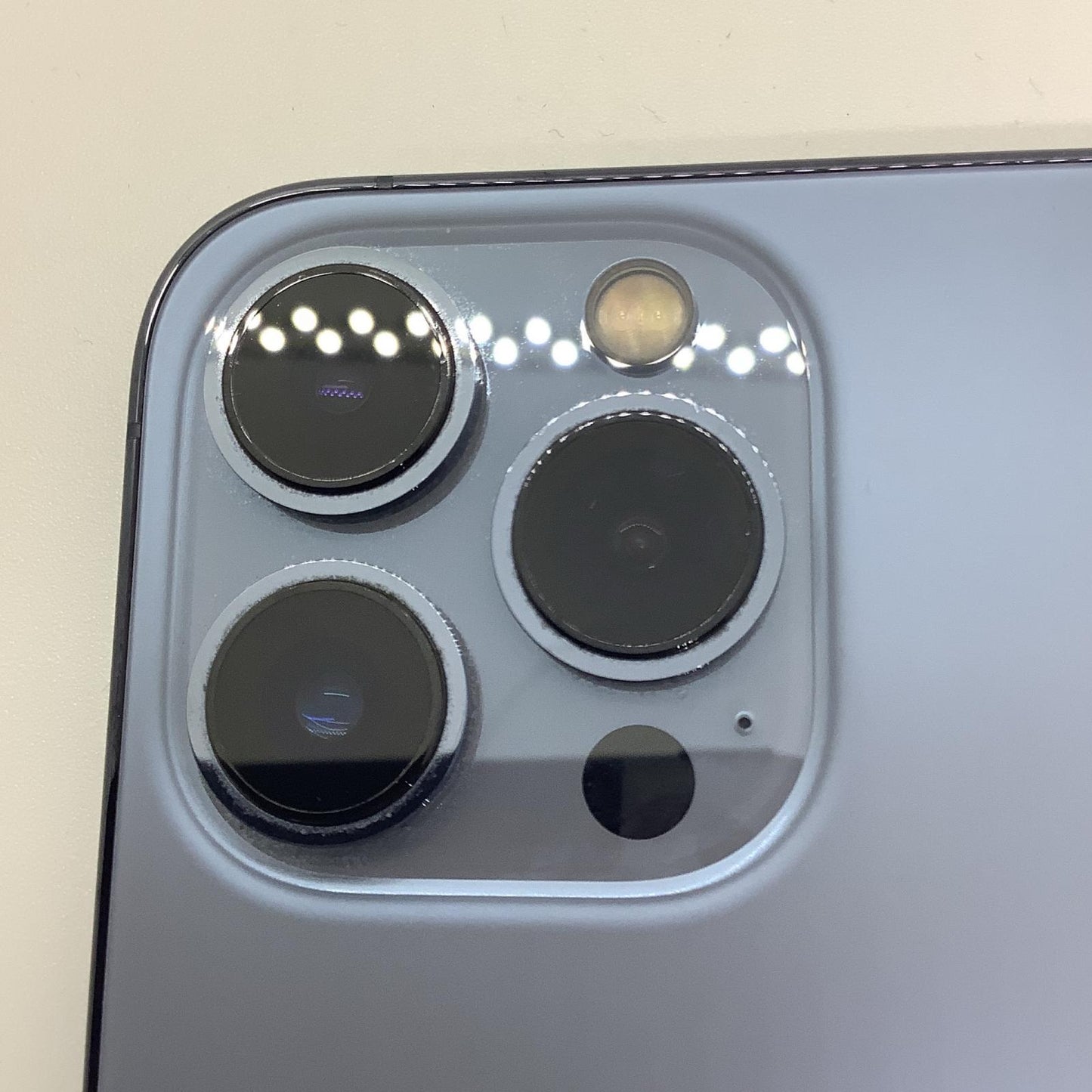 【全額返金保証】【最速発送】Apple iPhone iPhone Pro 13 Pro 256GB シルバー SIMフリー 白ロム 動作確認済 85%