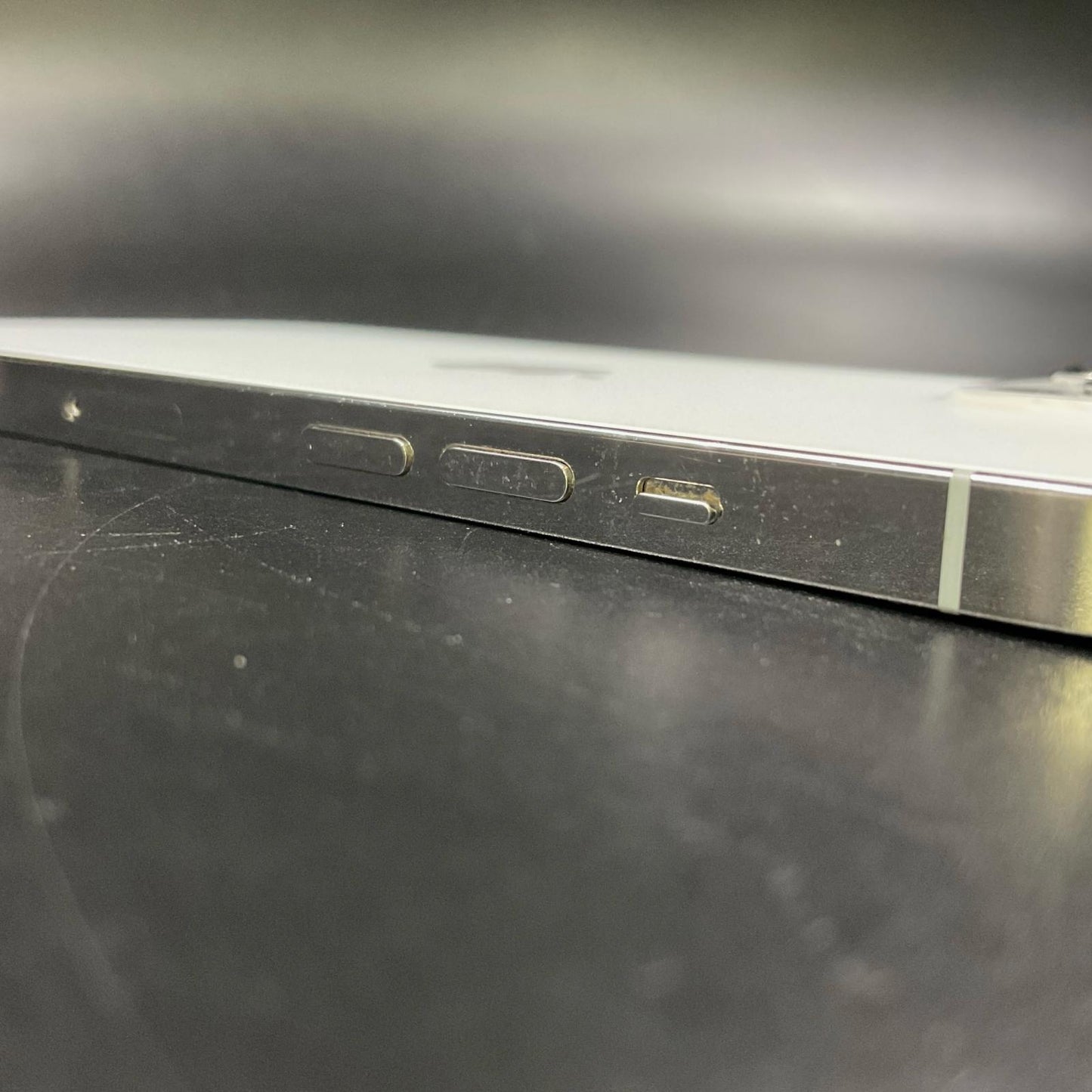 【全額返金保証】【最速発送】Apple iPhone iPhone 12 Pro Max 256GB シルバー SIMフリー 動作確認済 79%