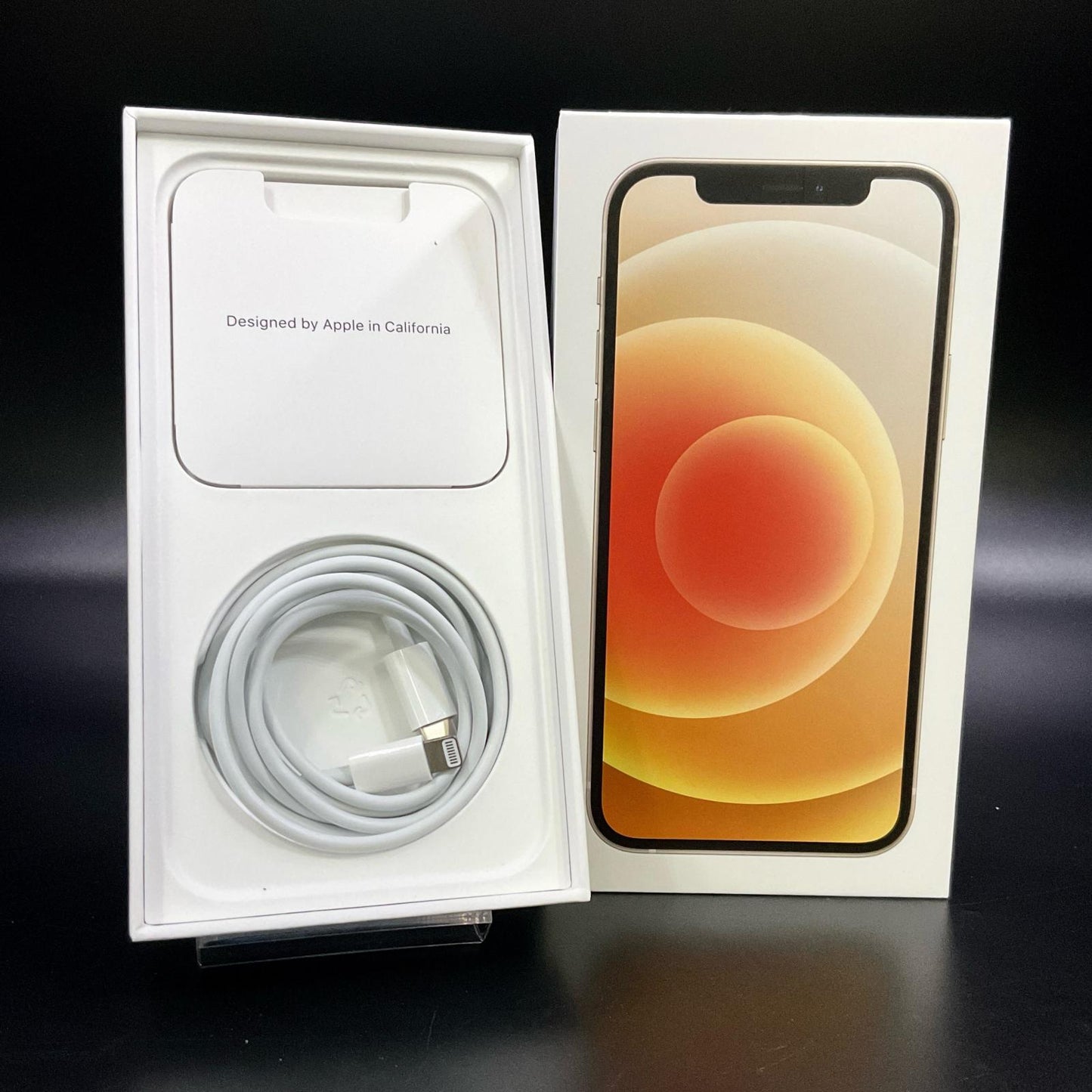 【全額返金保証】【最速発送】Apple iPhone iPhone 12 64GB ホワイト docomo 白ロム 美品 動作確認済 83%