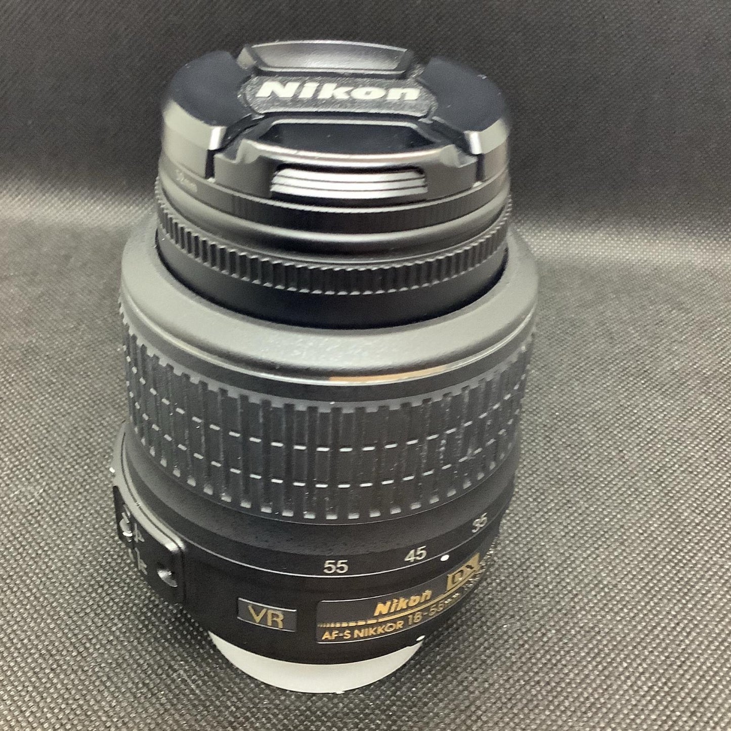 【最速発送】Nikon AF-S DX NIKKOR 18-55mm f/3.5-5.6G VR【難有】