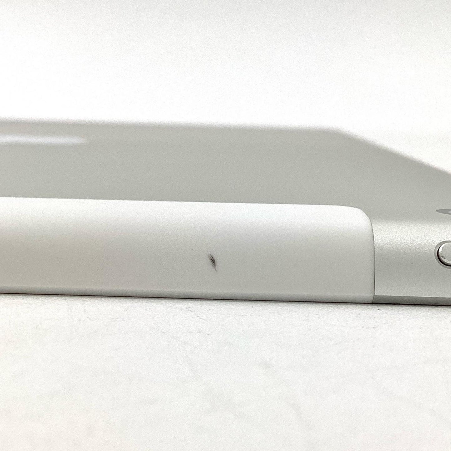 【全額返金保証】【最速発送】Apple iPad iPad 10.2インチ 第9世代 64GB シルバー WiFi+Cellular docomo SIMフリー 白ロム 動作確認済