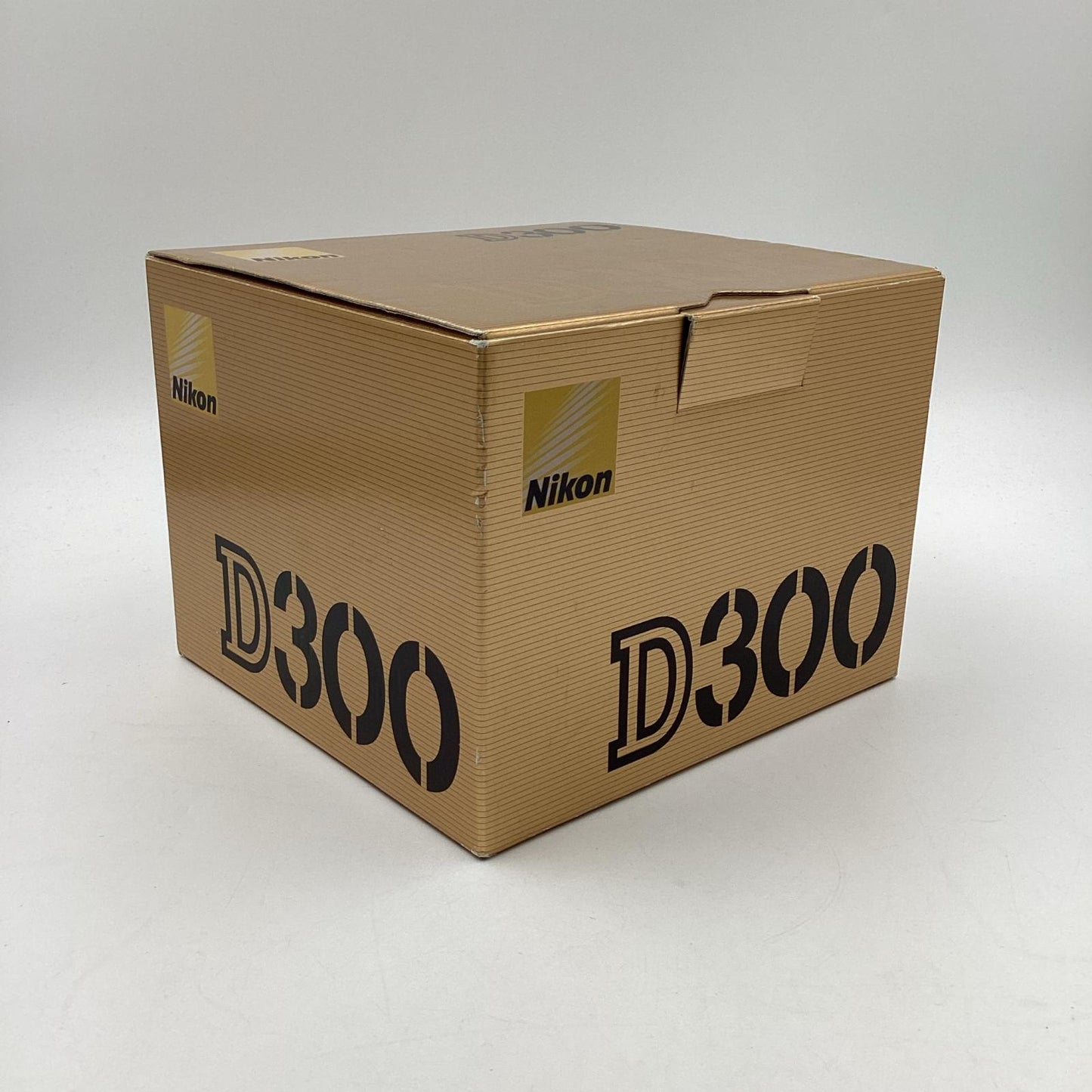 【全額返金保証】【最速発送】Nikon デジタル一眼 D300 ボディ ブラック 動作確認済