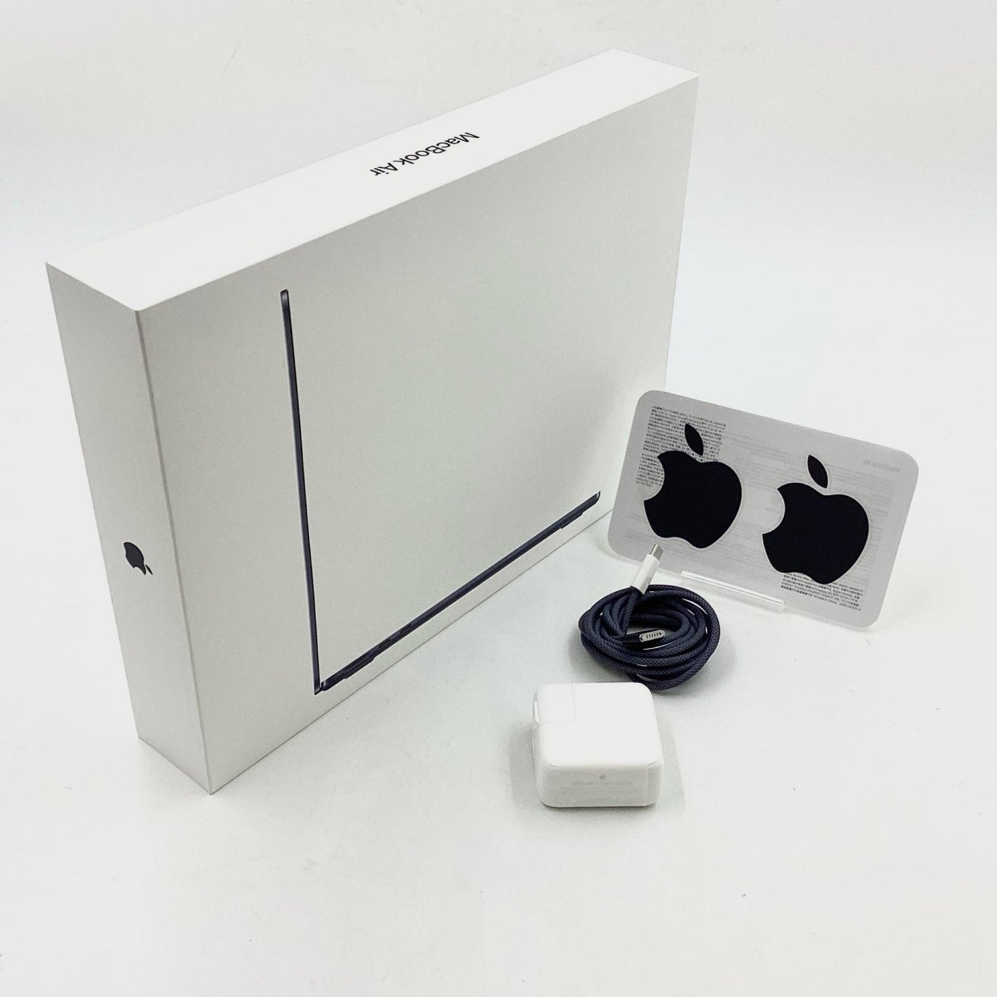 【全額返金保証】【最速発送】Apple MacBook Air 13.6インチ 2022 Apple M2 16GB SSD 256GB ミッドナイト 100% 超美品 動作確認済