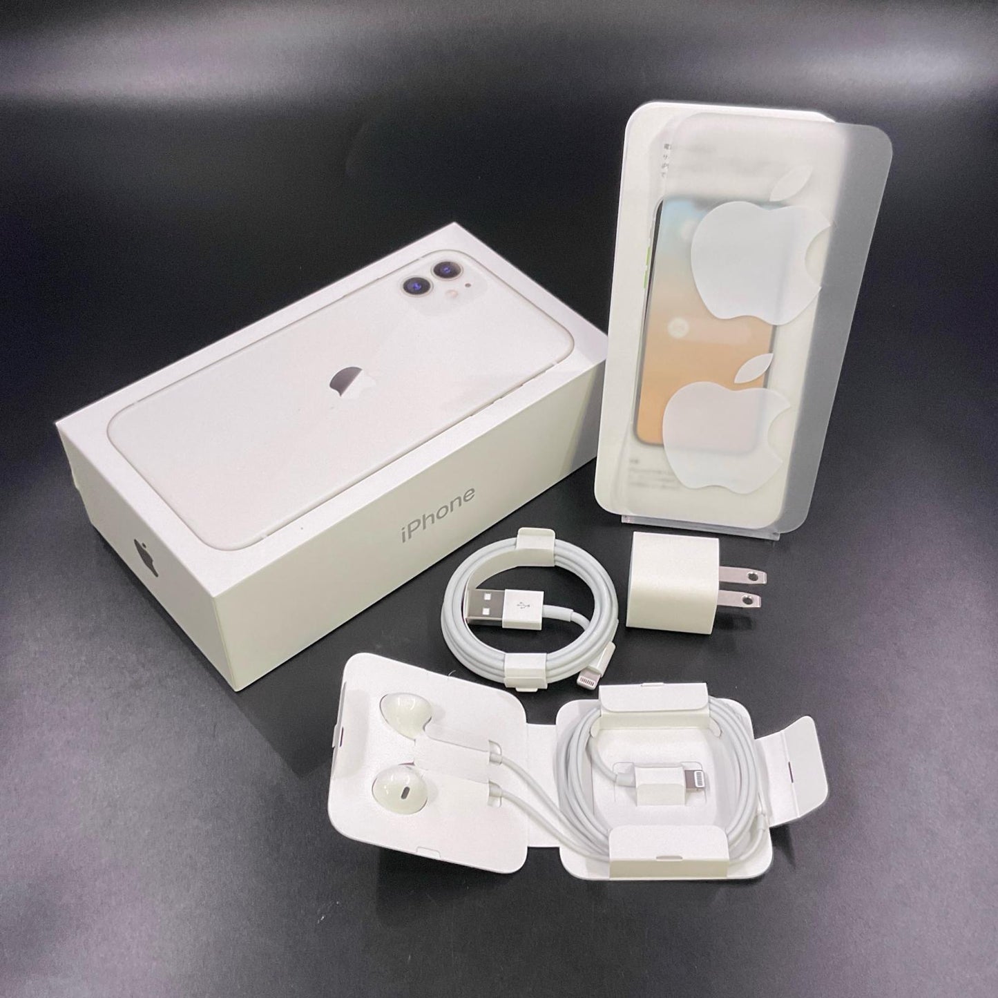 【全額返金保証】【最速発送】Apple iPhone iPhone 11 128GB ホワイト docomo 白ロム 動作確認済 78%