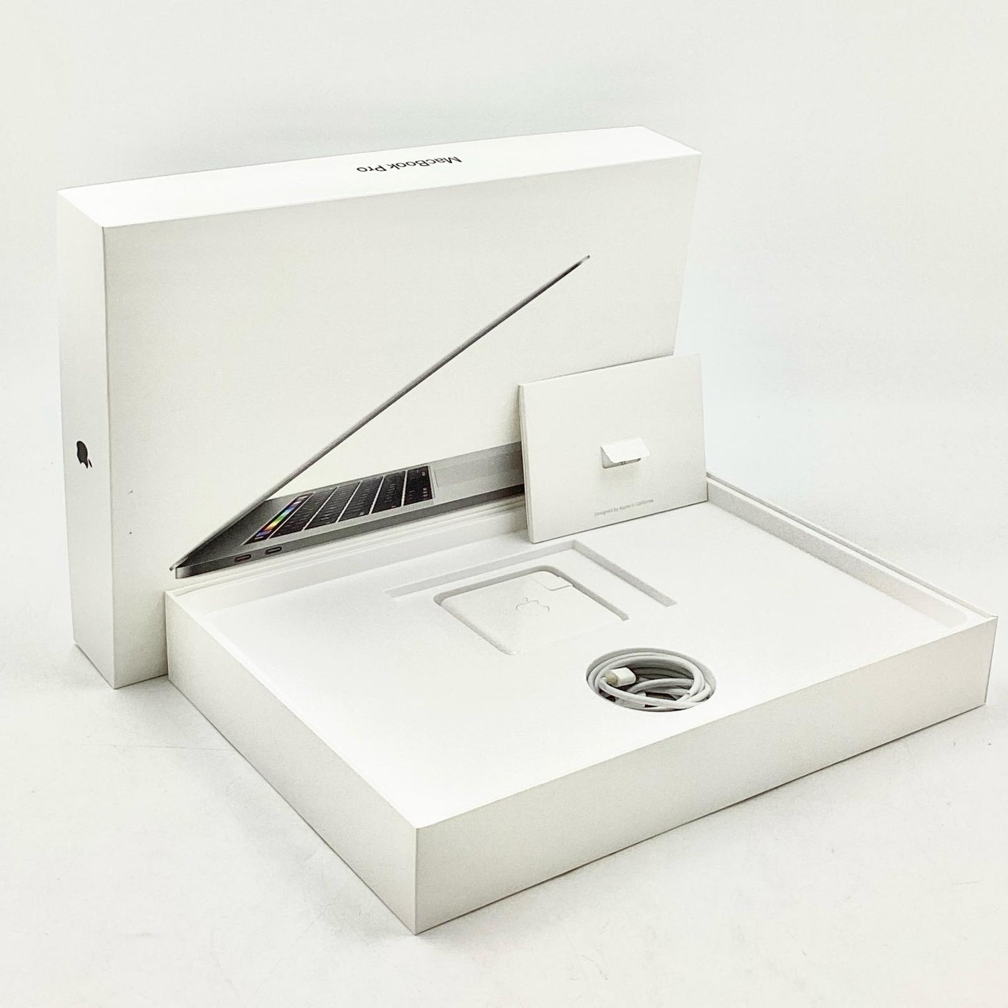 【最速発送】Apple MacBook Pro 15.4インチ 2017 2.9 GHz クアッドコア Intel Core i7 16GB SSD 512GB スペースグレイ 77.5%【難有】
