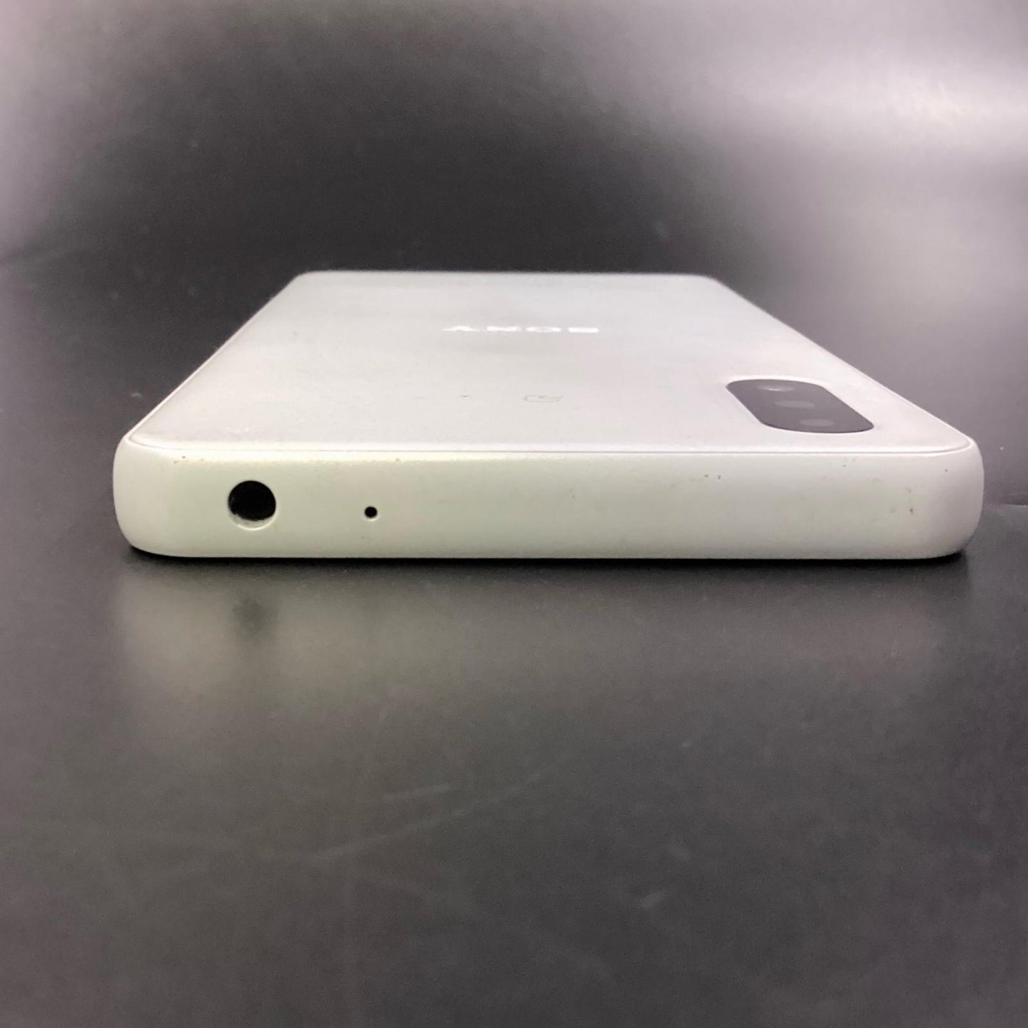 【全額返金保証】【最速発送】Sony Xperia Ace II 64GB ホワイト docomo SO-41B 白ロム 動作確認済