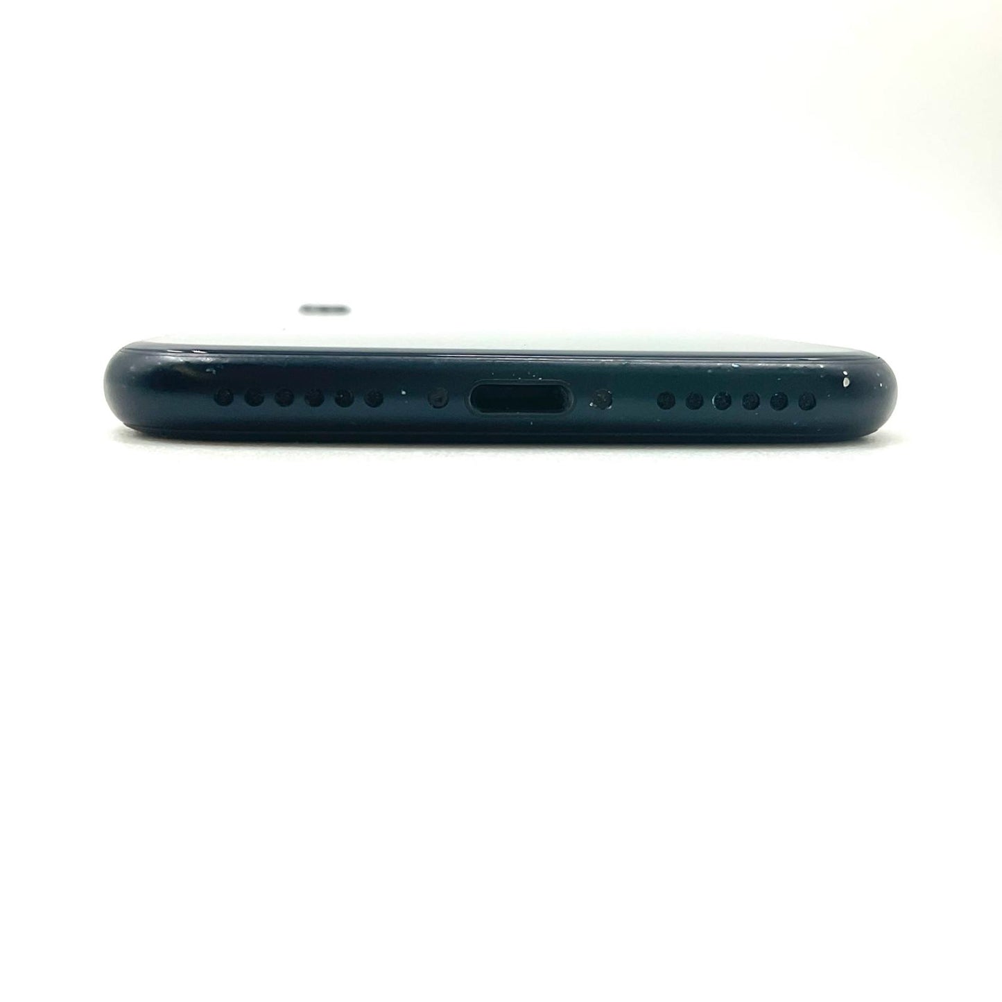 【全額返金保証】【最速発送】Apple iPhone iPhone SE(第3世代) 64GB ミッドナイト au 白ロム 動作確認済 82%