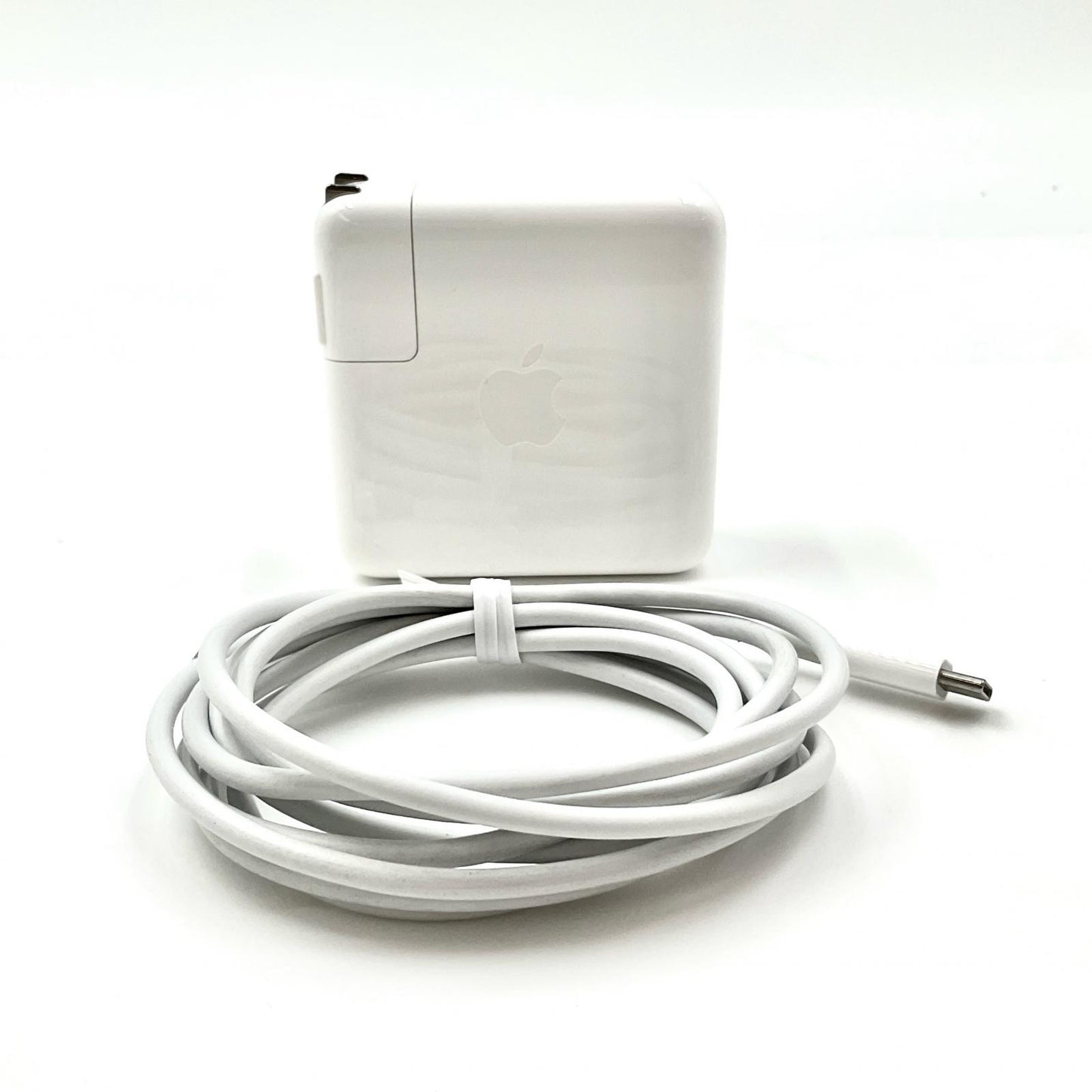 【最速発送】Apple MacBook Pro 13.3インチ 2017 デュアルコア intel core i5 8GB SSD 512GB シルバー 93.3%【難有】