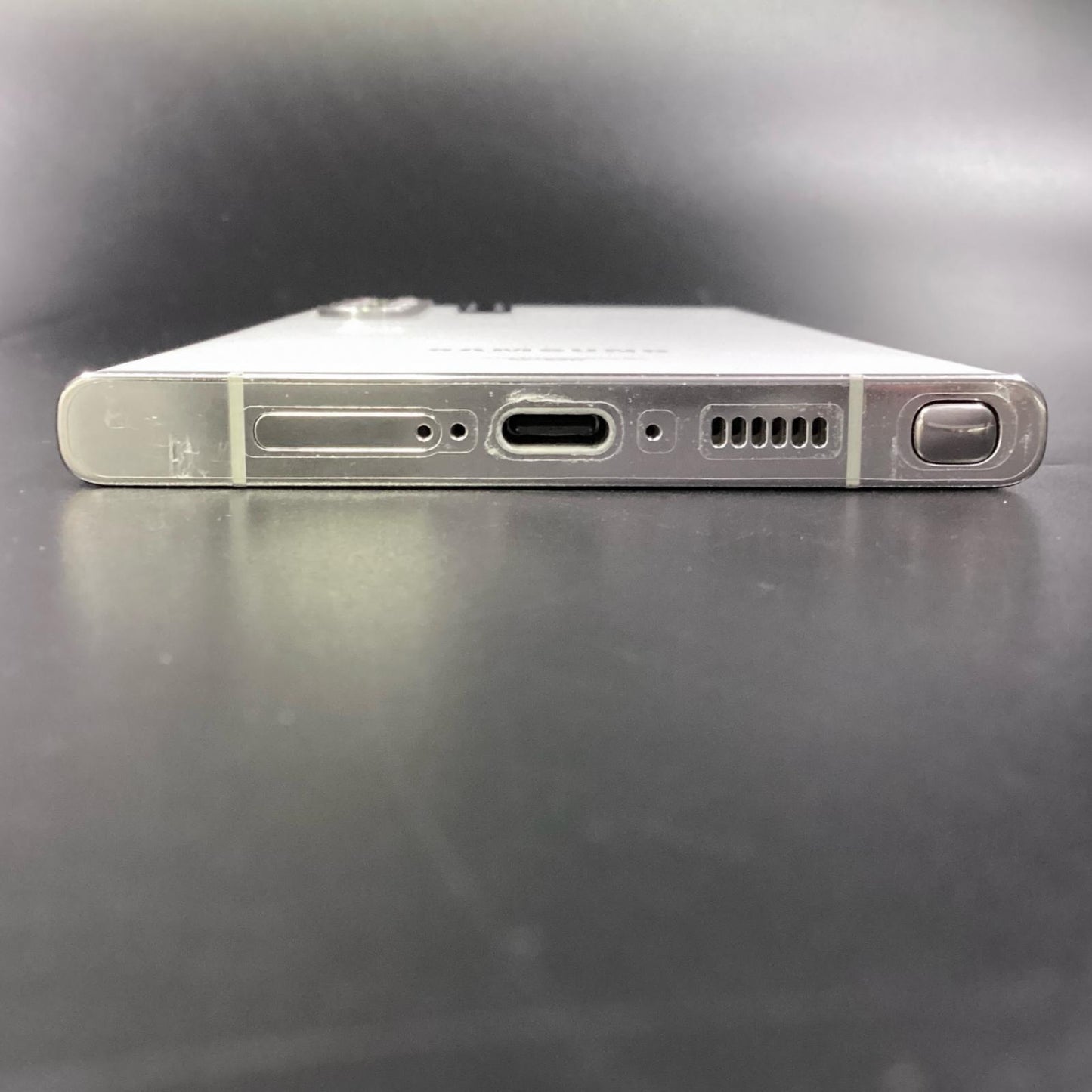 【全額返金保証】【最速発送】SAMSUNG Galaxy S23 Ultra 256GB クリーム docomo SC-52D 動作確認済