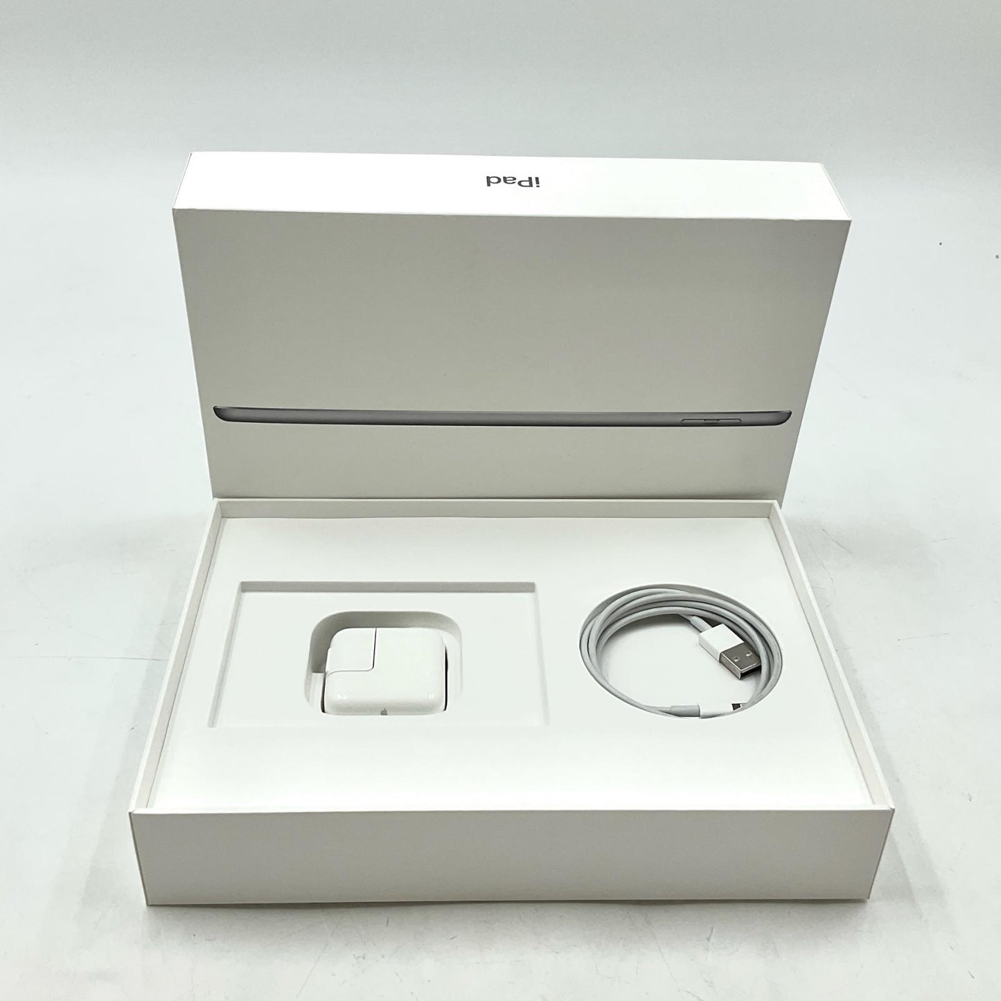 【全額返金保証】【最速発送】Apple iPad iPad 9.7インチ 第6世代 32GB スペースグレイ WiFi+Cellular au 白ロム 動作確認済
