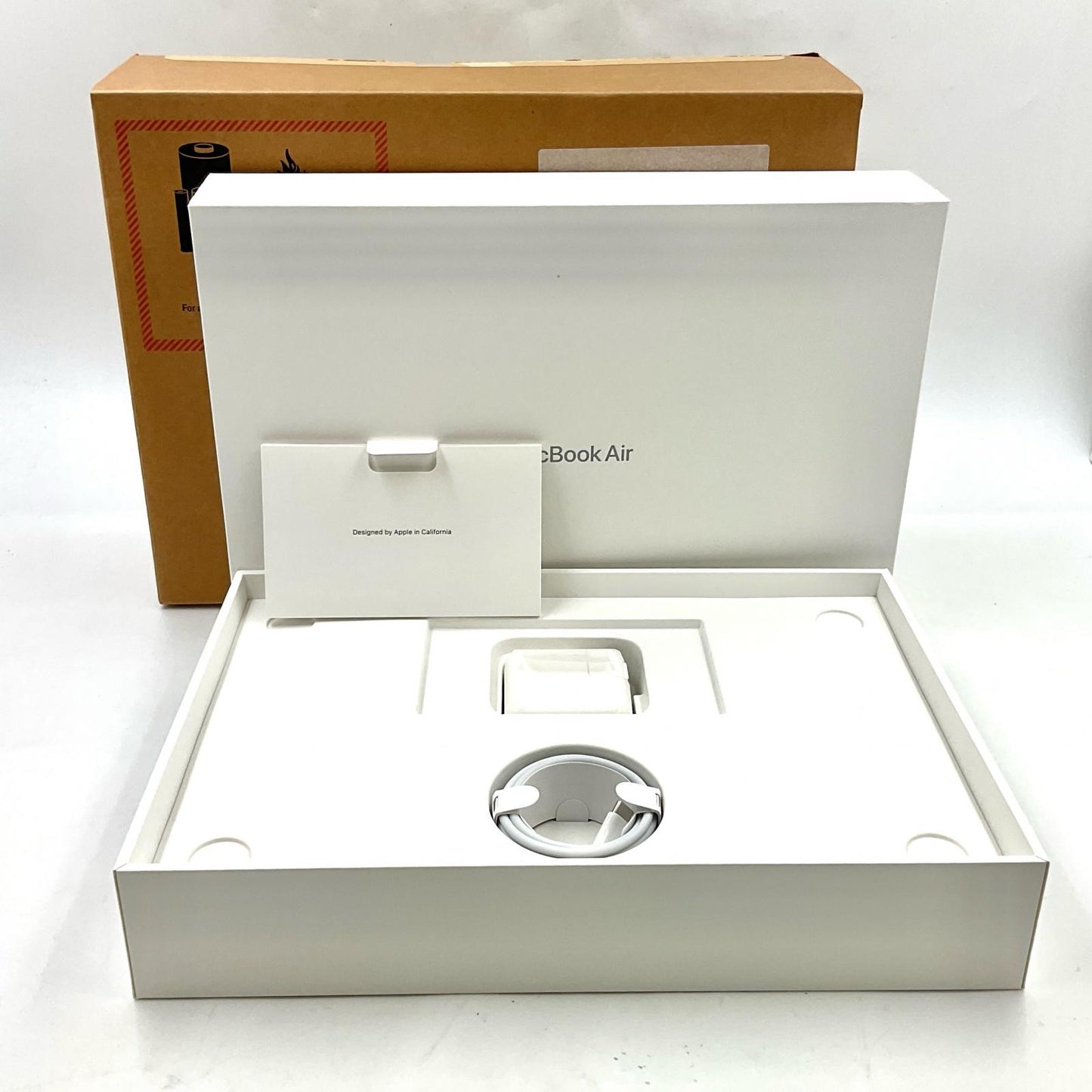 【全額返金保証】【最速発送】Apple MacBook Air 13.3インチ 2020 Apple M1 8GB SSD 256GB シルバー 85% 動作確認済