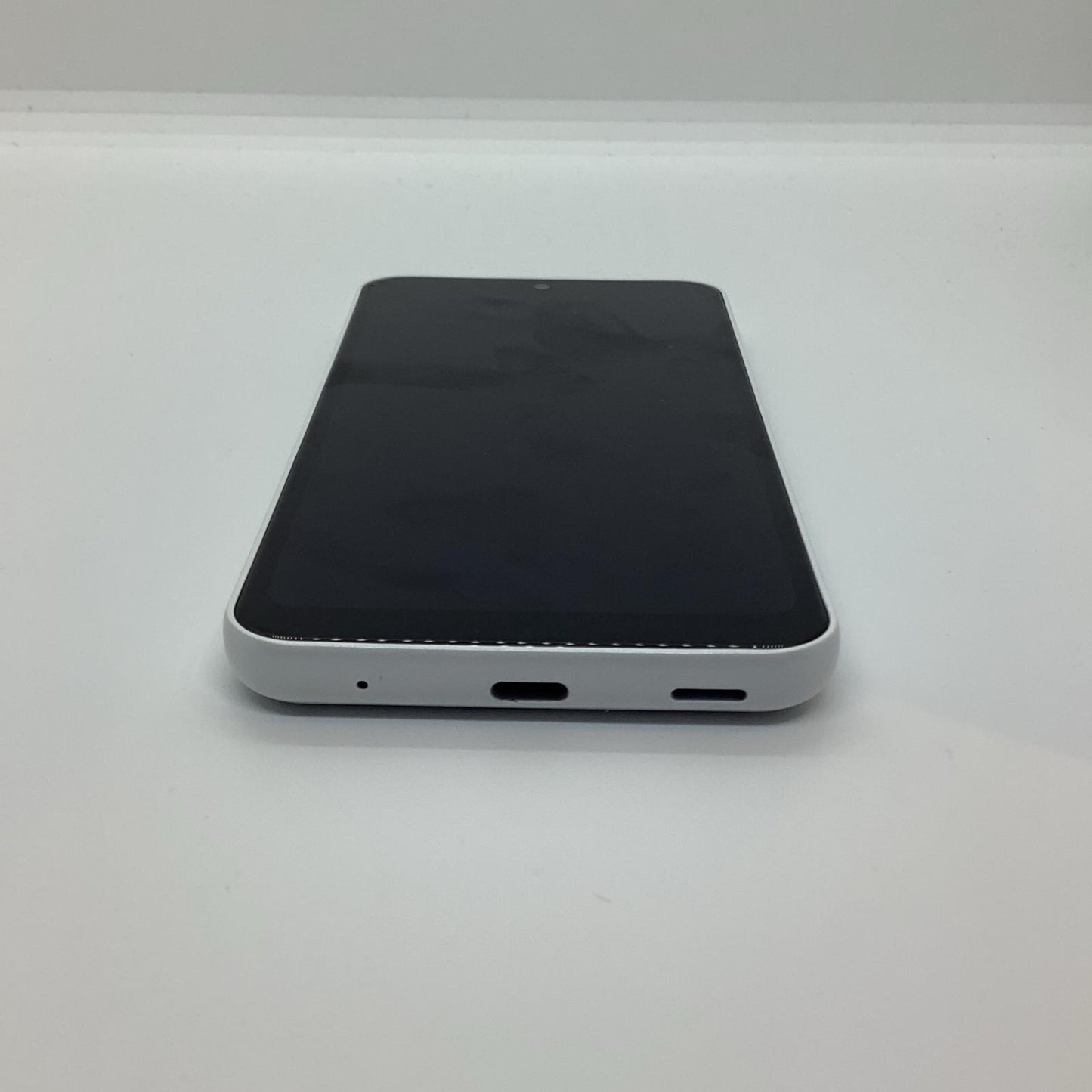 【全額返金保証】【最速発送】富士通 arrows WE 64GB White docomo F-51B 白ロム 美品 動作確認済