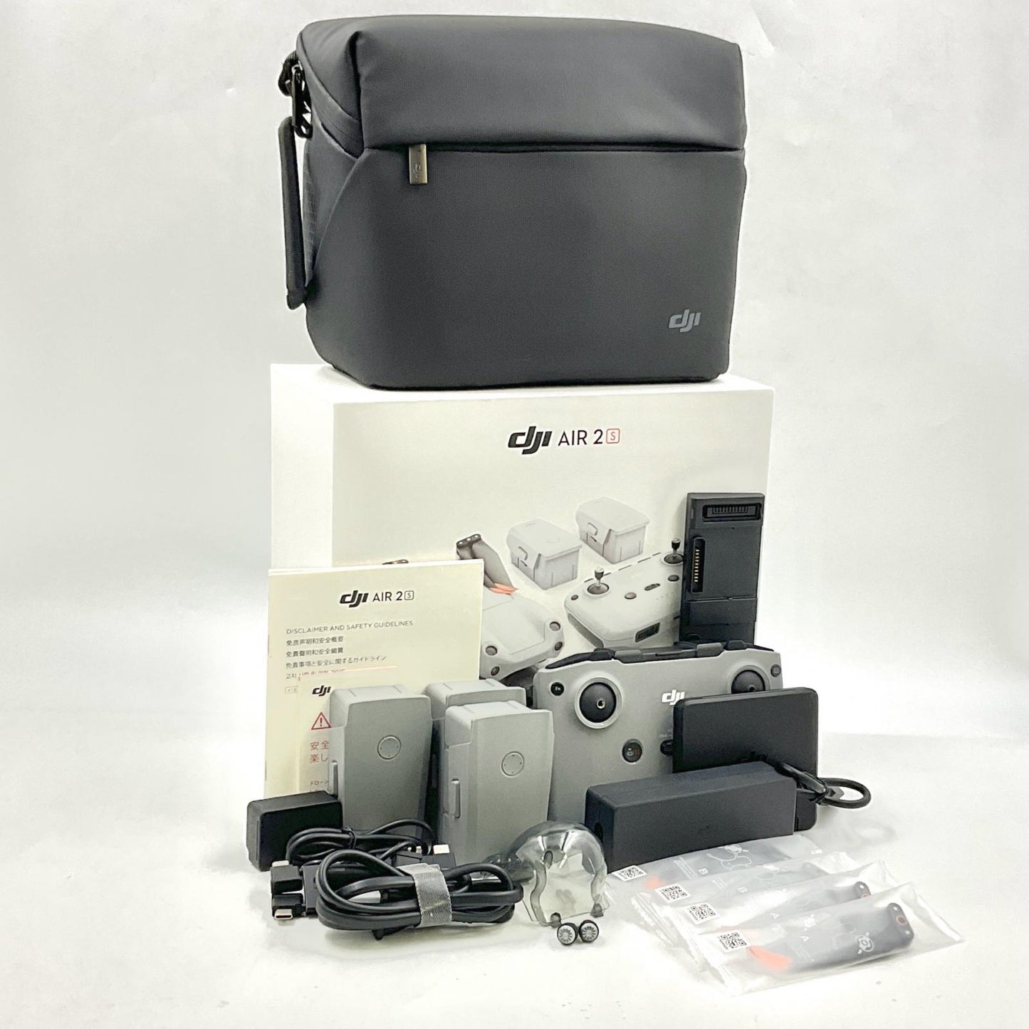 【全額返金保証】【最速発送】DJI AIR 2S Fly More Combo 美品 動作確認済