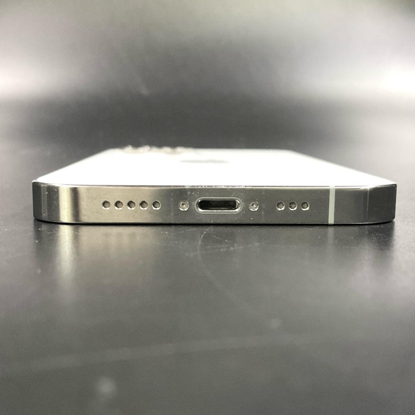 【全額返金保証】【最速発送】Apple iPhone iPhone 12 Pro 512GB シルバー docomo 白ロム 動作確認済 79%