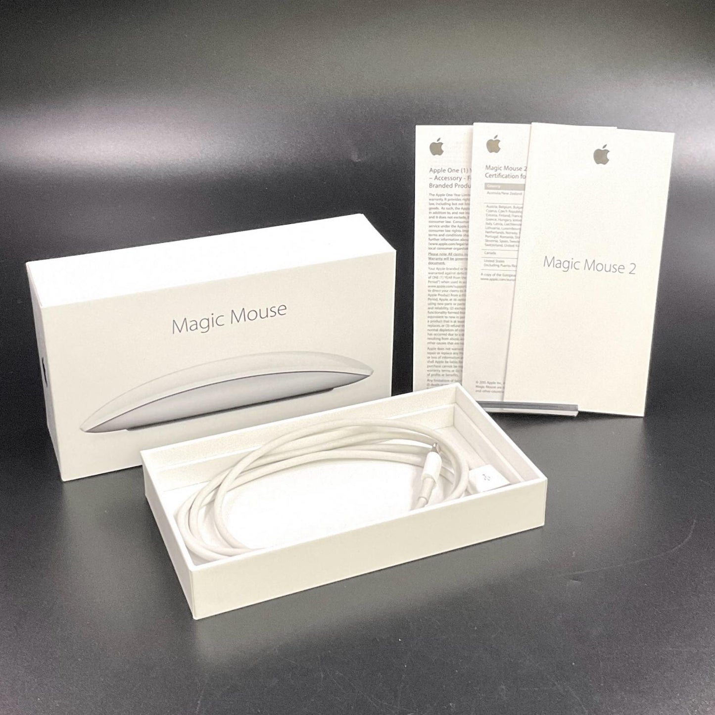 【全額返金保証】【最速発送】Apple Magic Mouse 2 MLA02J/A 美品 動作確認済