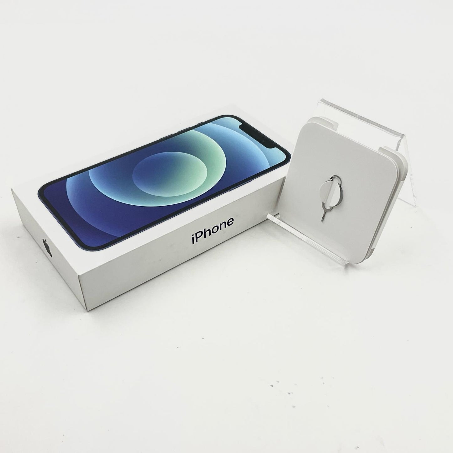 【全額返金保証】【最速発送】Apple iPhone iPhone 12 128GB ブルー docomo SIMフリー 白ロム 動作確認済 77%
