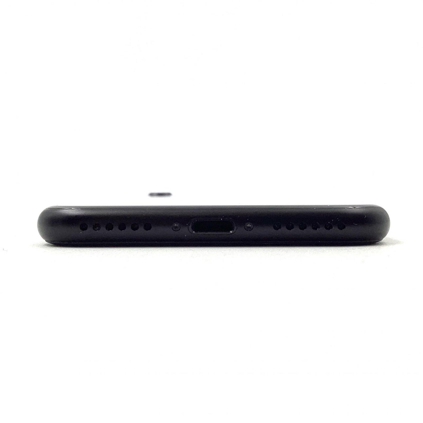【全額返金保証】【最速発送】Apple iPhone iPhone SE(第2世代) 64GB ブラック docomo 白ロム 動作確認済 93%