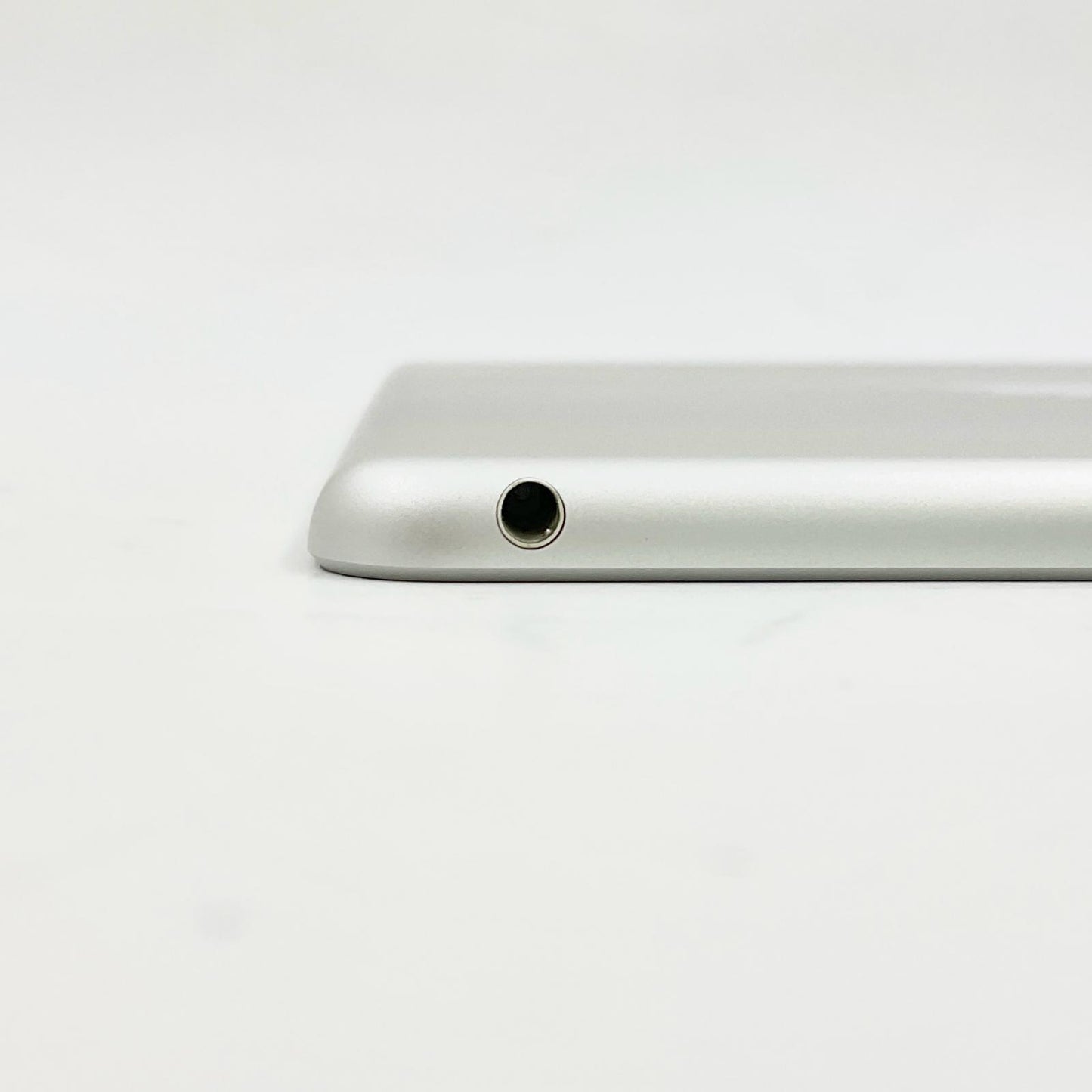 【最速発送】Apple iPad iPad 10.2インチ 第9世代 256GB シルバー Wi-Fi【難有】
