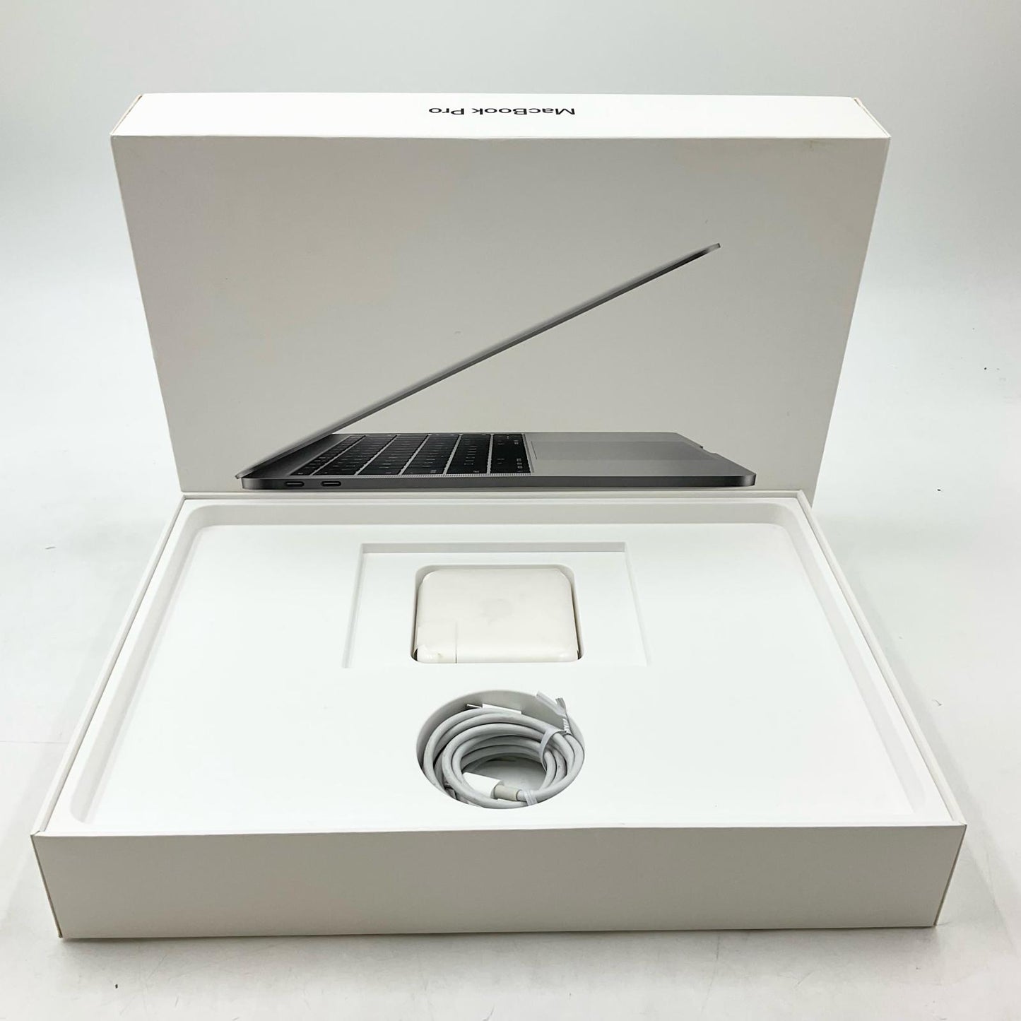 【最速発送】Apple MacBook Pro 13.3インチ 2016 デュアルコア intel core i5 8GB SSD 256GB スペースグレイ 87.5%【難有】