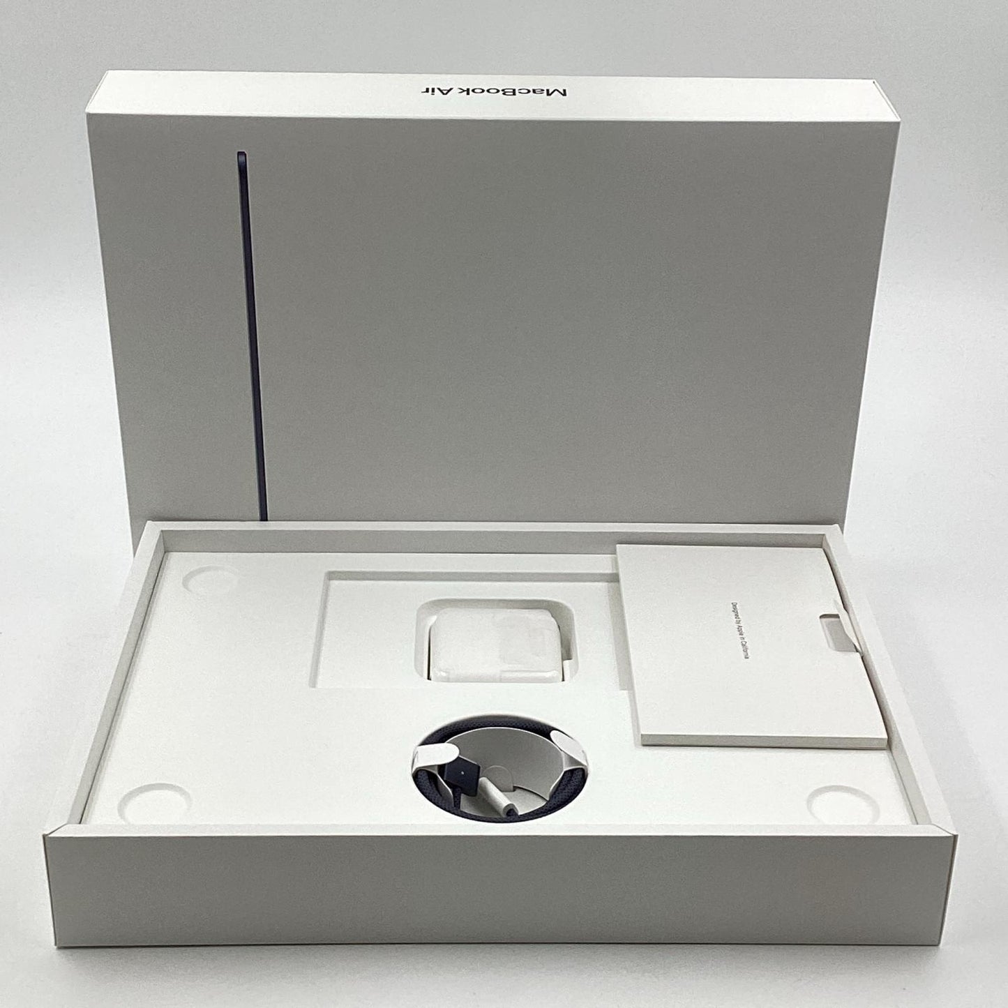 【全額返金保証】【最速発送】Apple MacBook Air 13.6インチ 2022 Apple M2 8GB SSD 256GB ミッドナイト 100% 美品 動作確認済