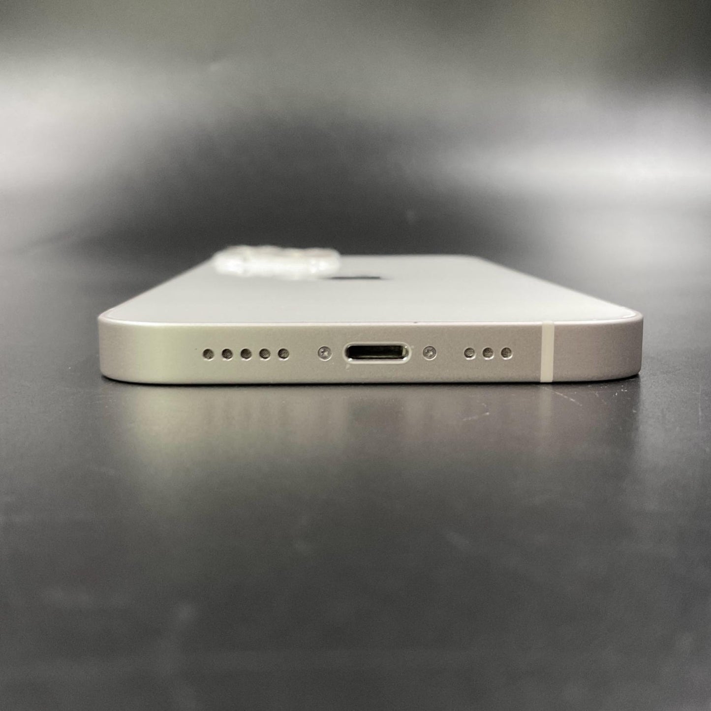 【全額返金保証】【最速発送】Apple iPhone iPhone 14 256GB スターライト docomo 動作確認済 82%