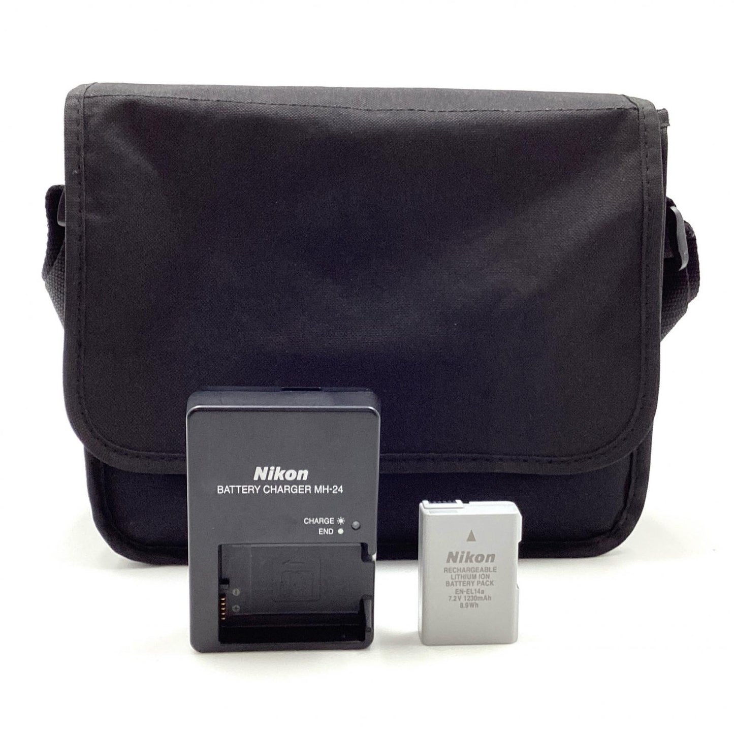 【全額返金保証】【最速発送】Nikon デジタル一眼 D5600 ボディ ブラック 美品 動作確認済