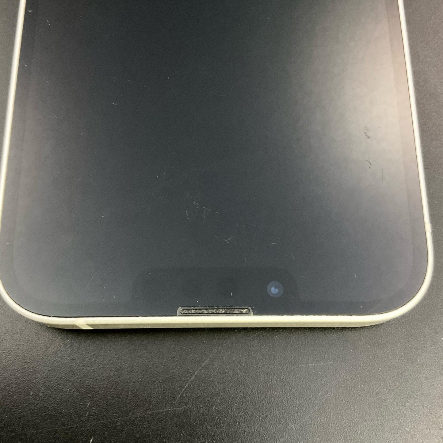 【全額返金保証】【最速発送】Apple iPhone iPhone 13 128GB スターライト au 動作確認済 79%