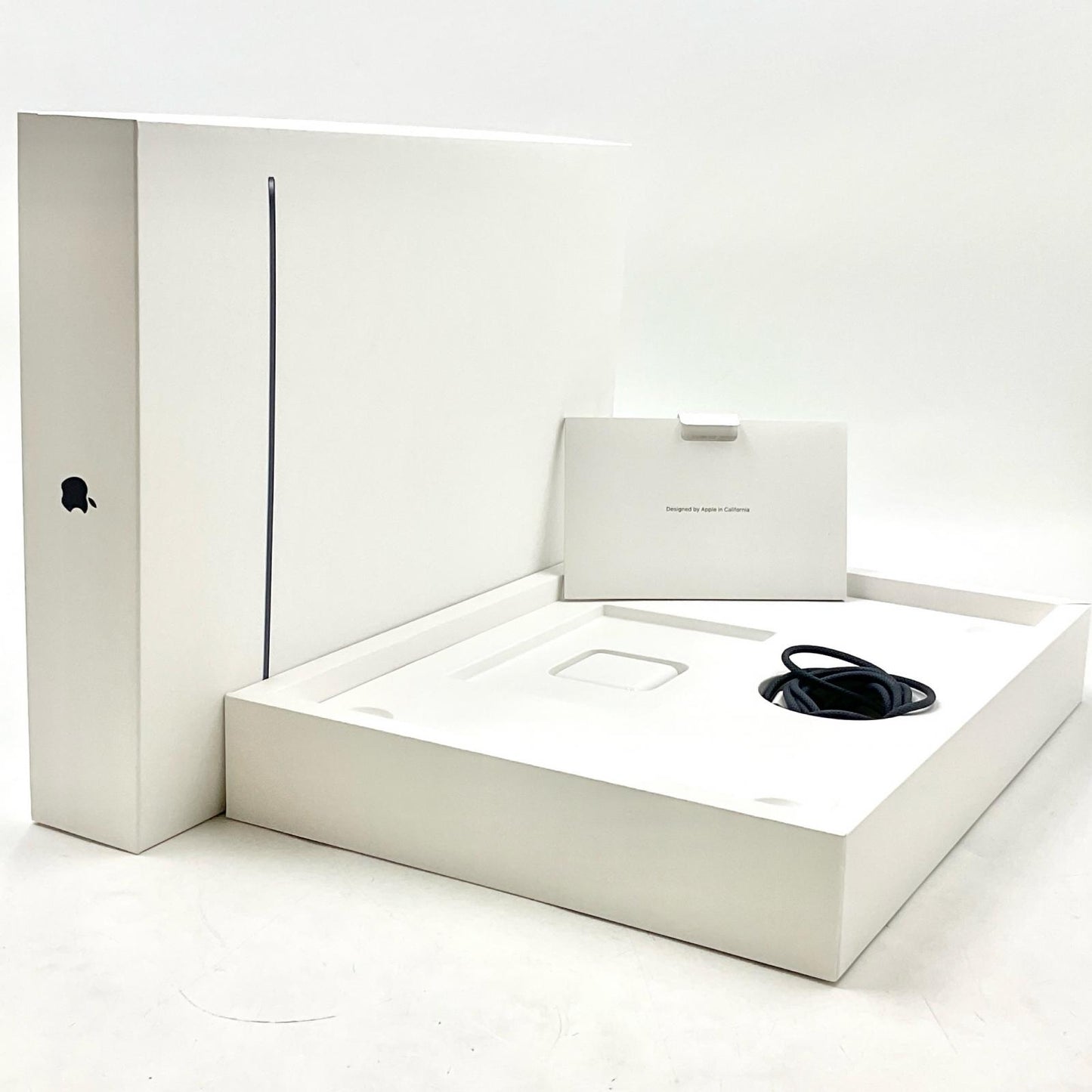 【全額返金保証】【最速発送】Apple MacBook Air 15インチ 2025 Apple M4 16GB SSD 256GB ミッドナイト 100% 美品 動作確認済