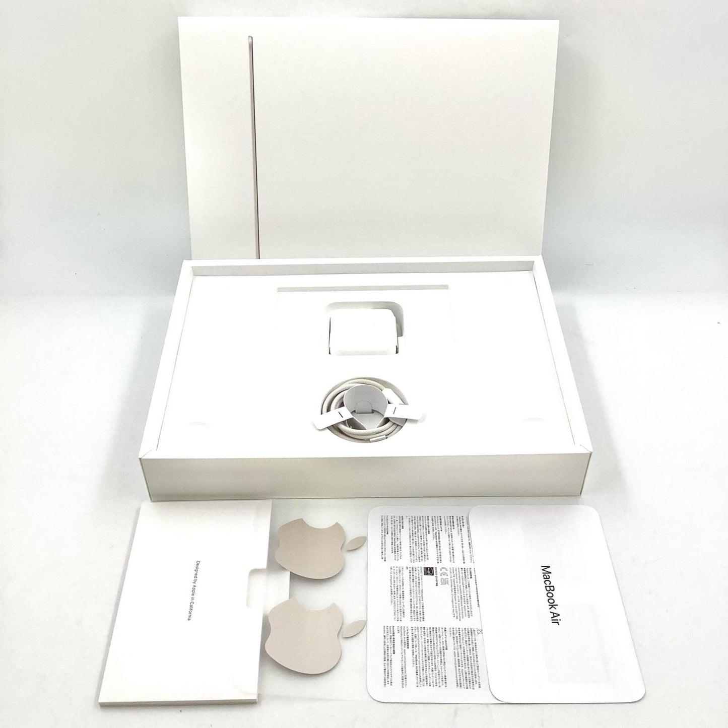 【全額返金保証】【最速発送】Apple MacBook Air 13.6インチ 2022 Apple M2 16GB SSD 512GB スターライト 85% 動作確認済